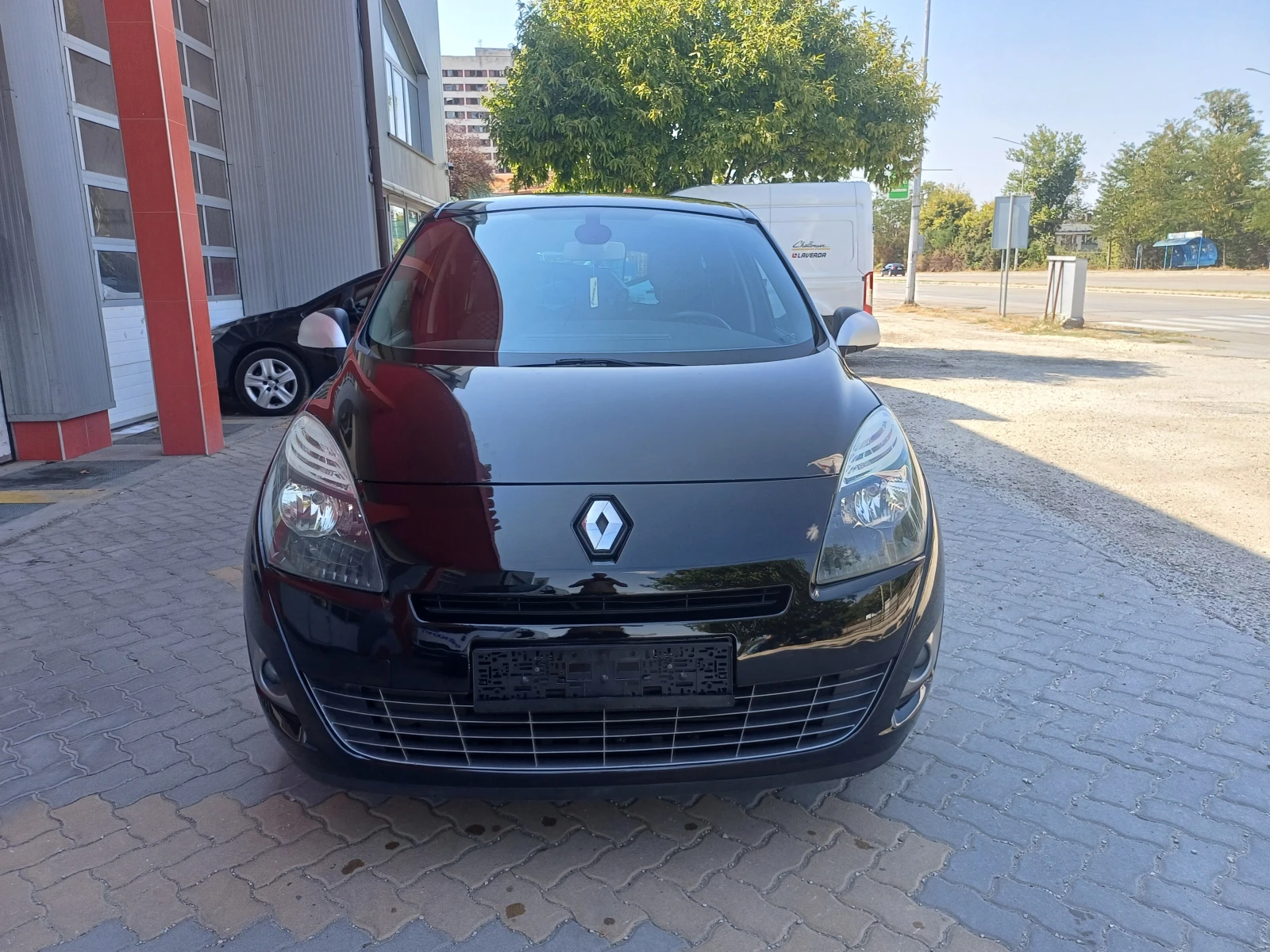 Renault Grand scenic 1.5DCI NAVI - изображение 2