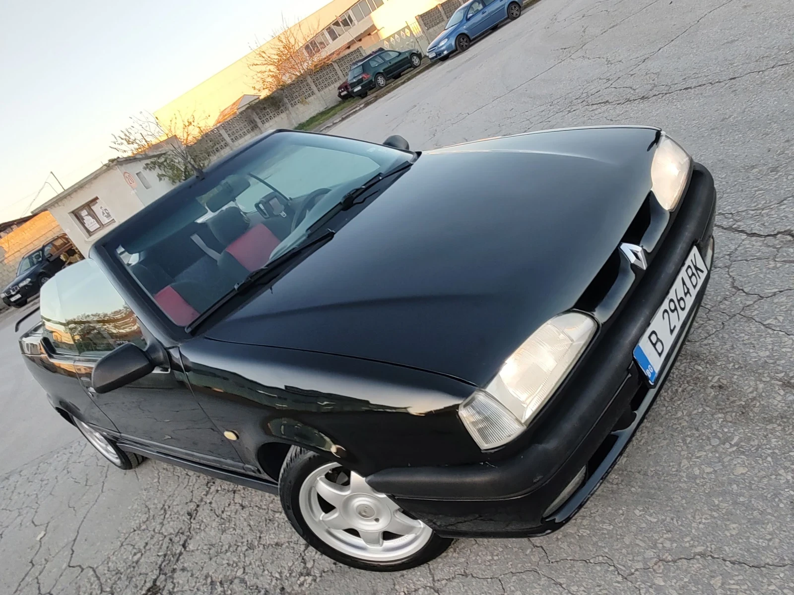 Renault 19 1.8i Karmann - изображение 2