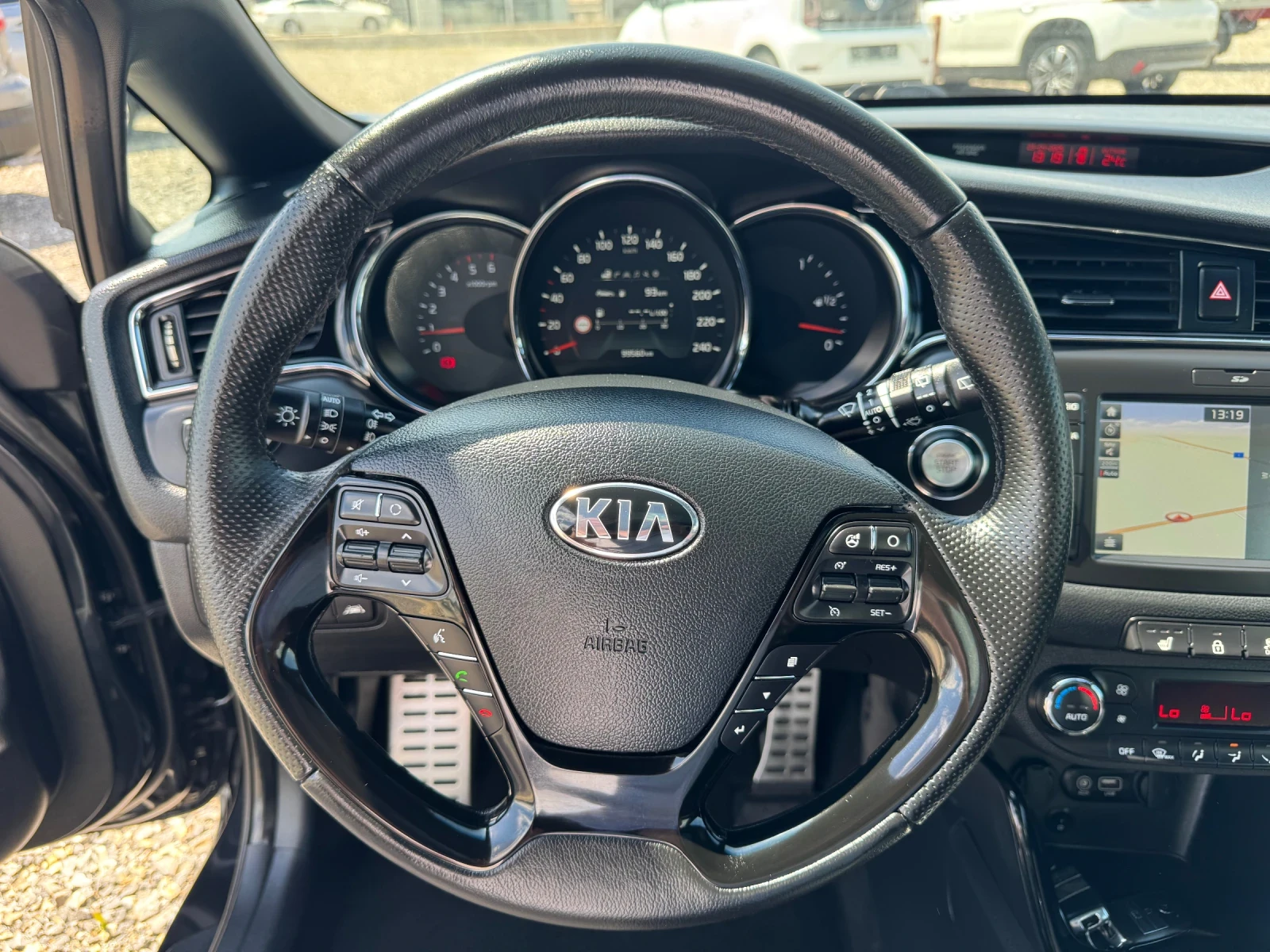 Kia Ceed 1.6 CRDI * GT LINE*  - изображение 10