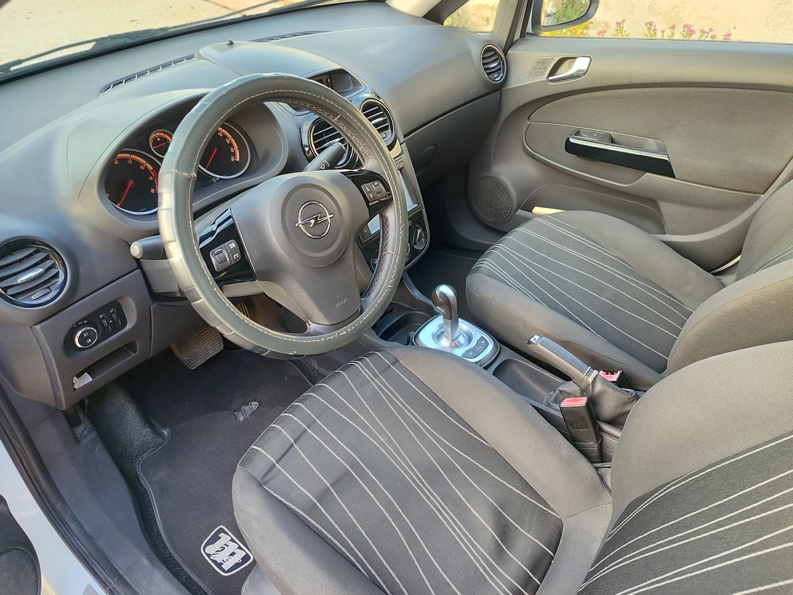 Opel Corsa  - изображение 6