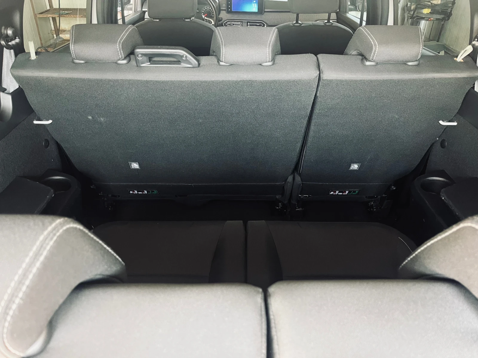 Dacia Jogger Extreme 1.0lpg, 7места, car play, key less - изображение 10