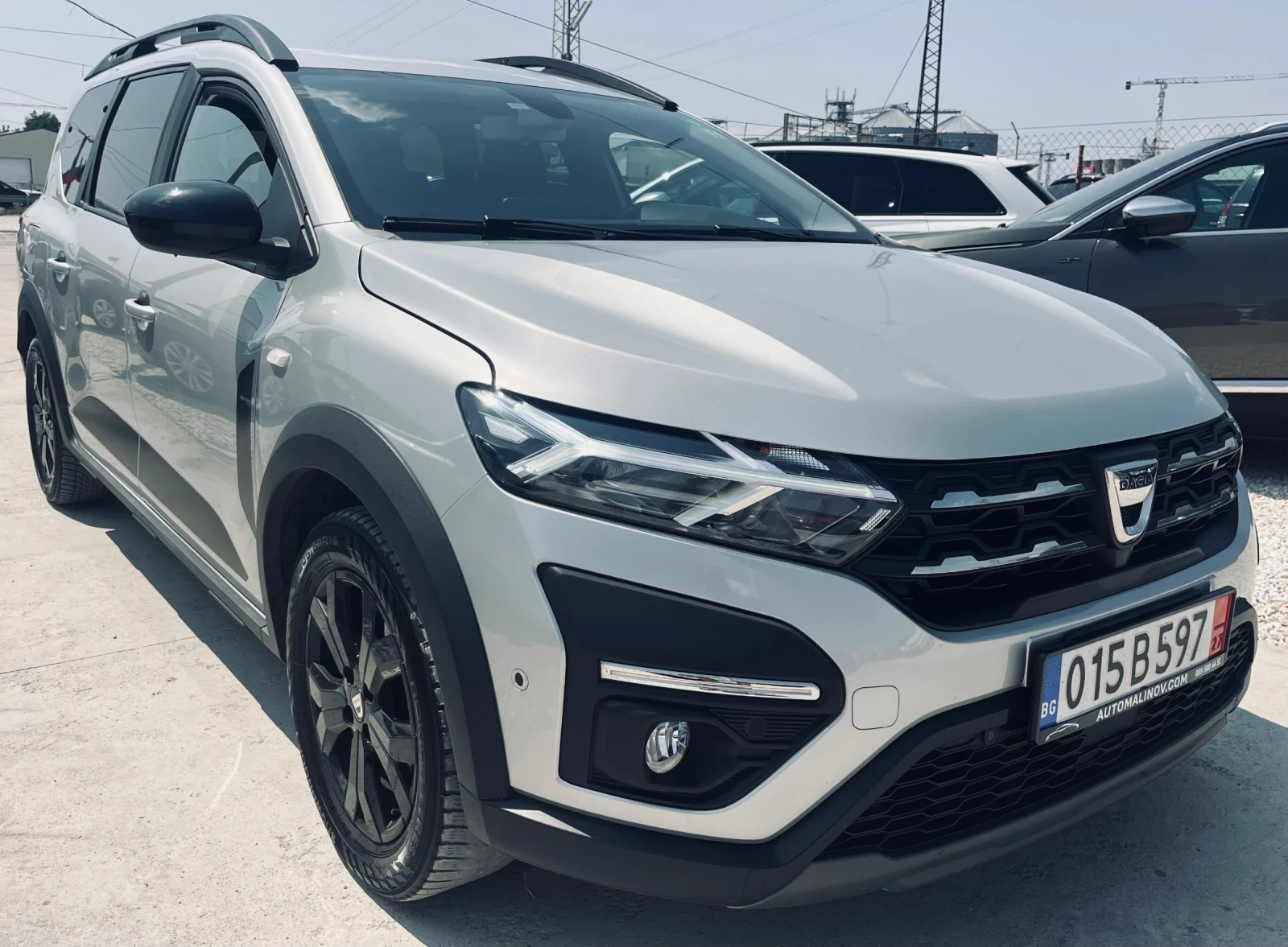 Dacia Jogger Extreme 1.0lpg, 7места, car play, key less - изображение 3
