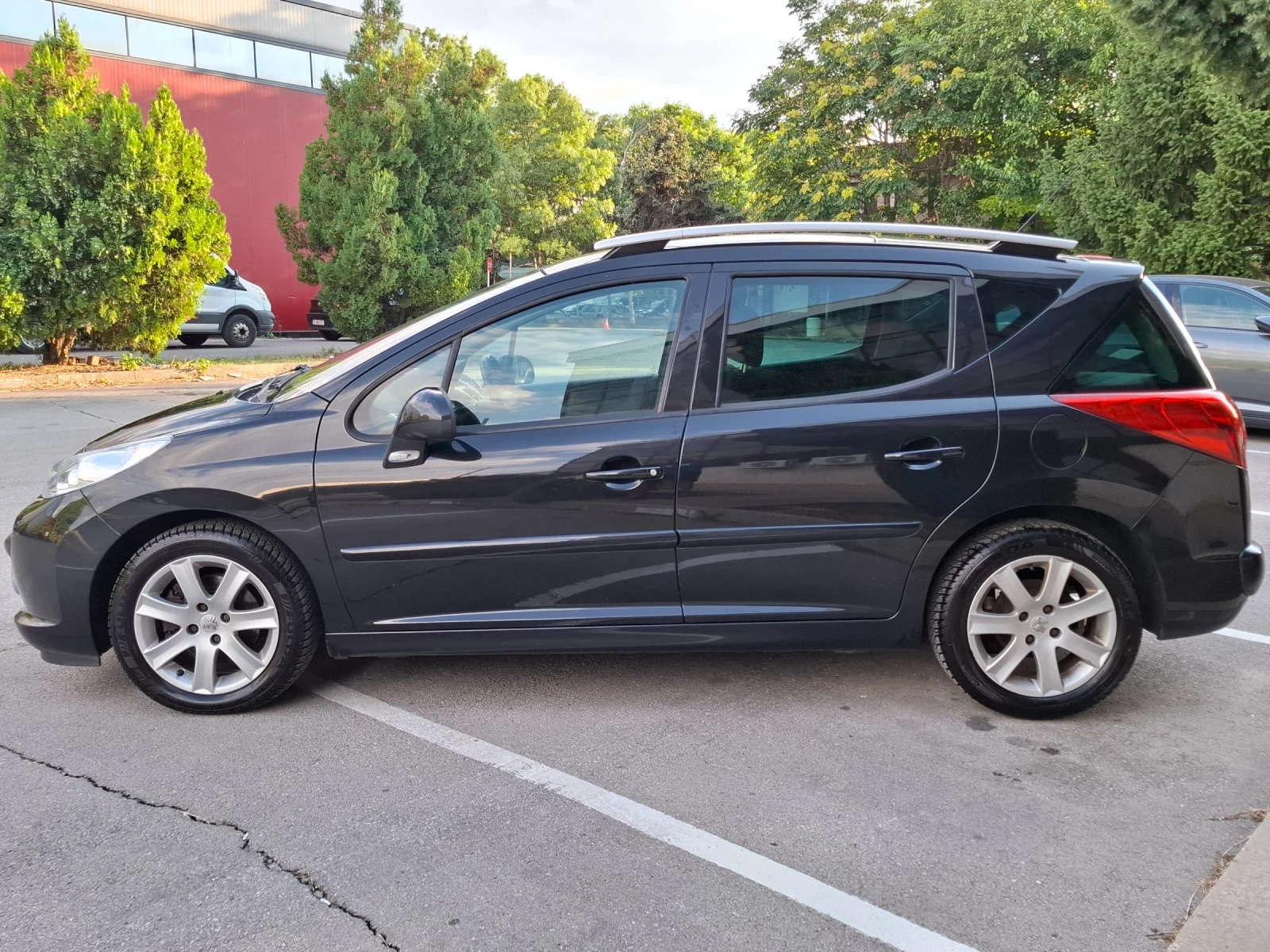 Peugeot 207 1.6HDI 90hp * КЛИМАТРОНИК * ПАНОРАМА * EURO 4*  - изображение 5