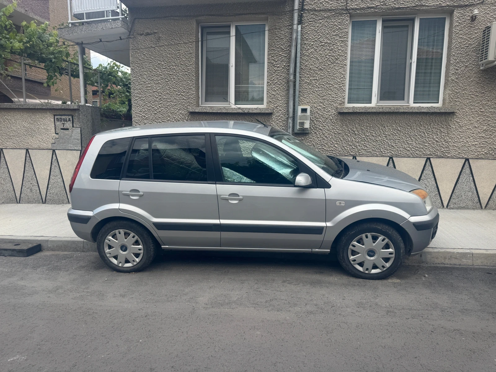 Ford Fusion 1.4 дизел  - изображение 2