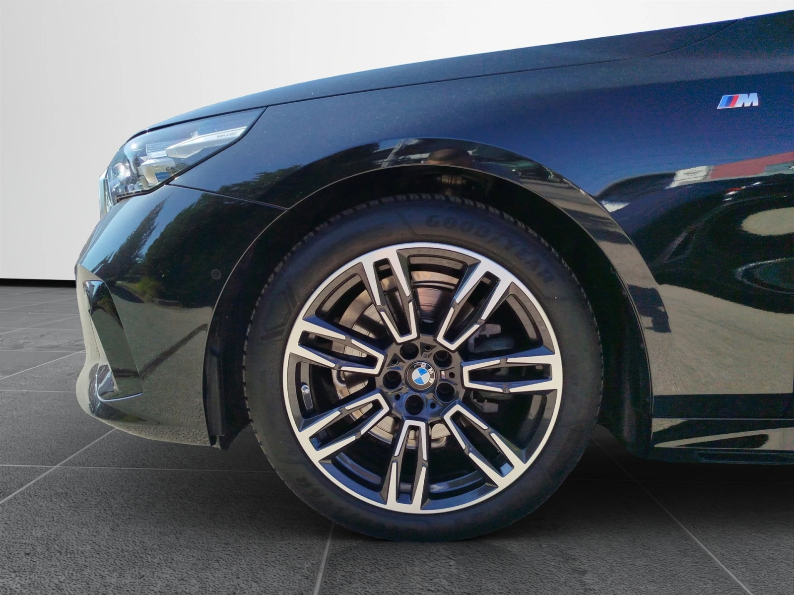 BMW 520 xDrive - изображение 5