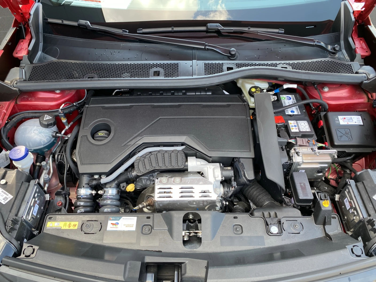 Peugeot 2008 GT 1.2 145 eDSC6 HYBRID 48V   06.2030 . | Mobile.bg   14