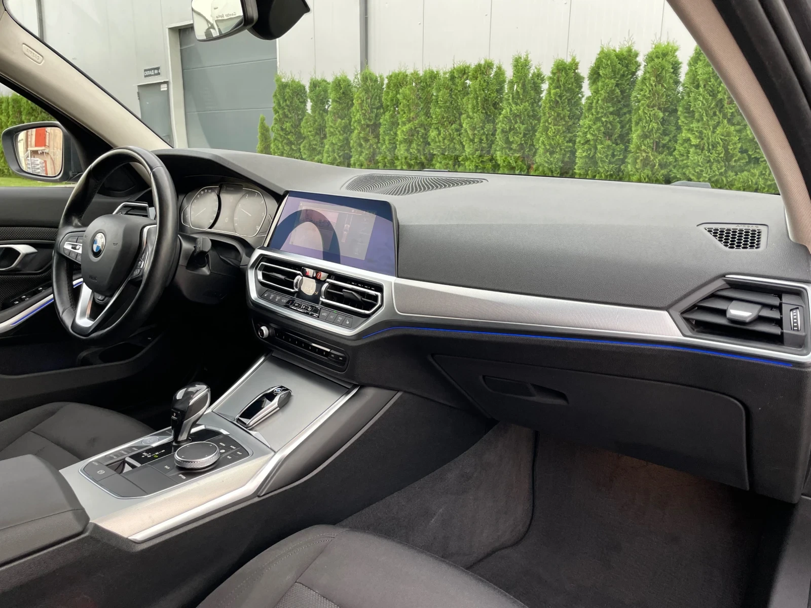 BMW 318 G21/Mild Hybrid/Touring/Digital Key/Ambient/ | Mobile.bg   12