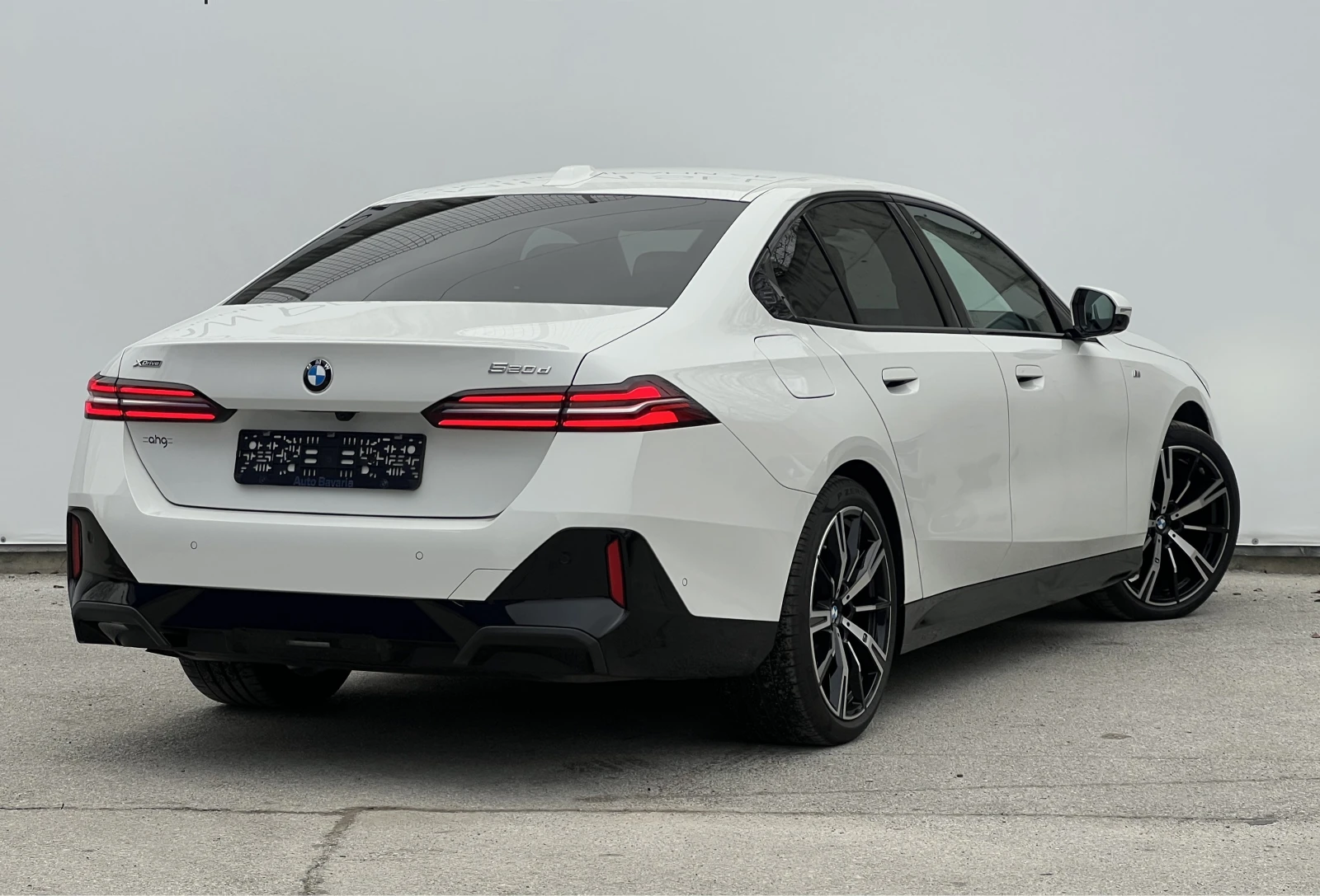 BMW 520 d xDrive - изображение 2