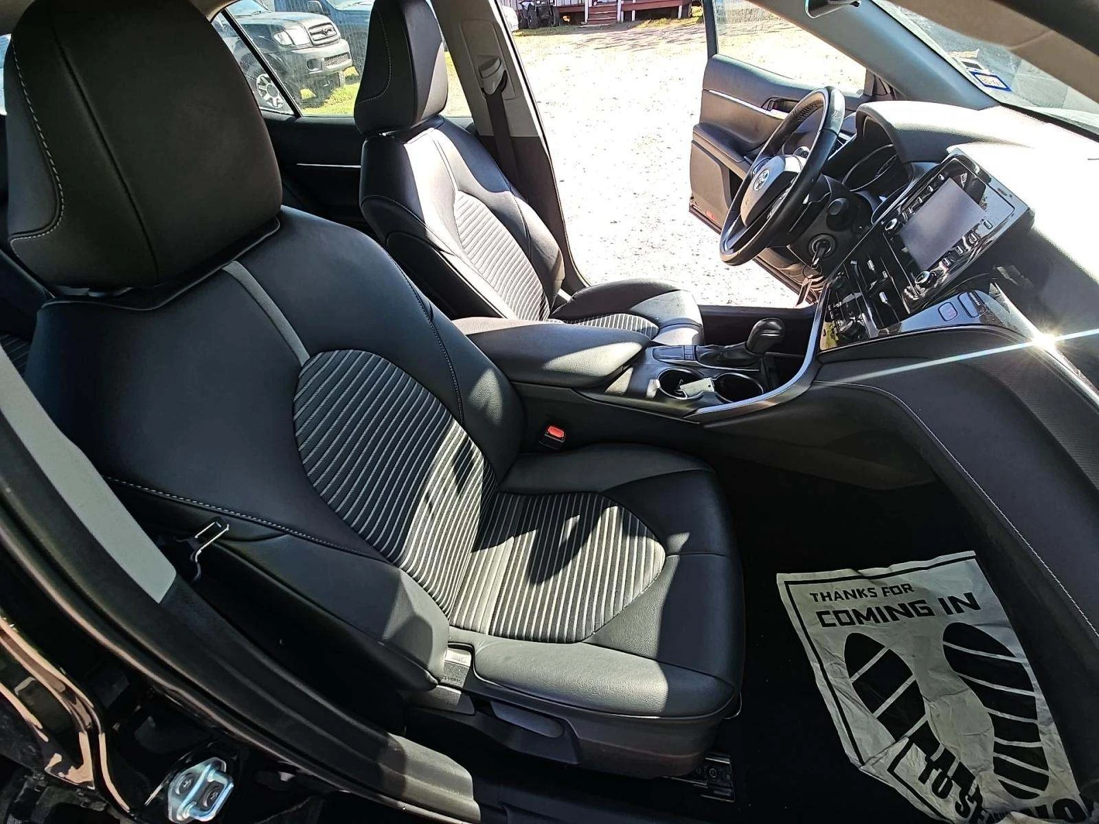 Toyota Camry SE - изображение 9