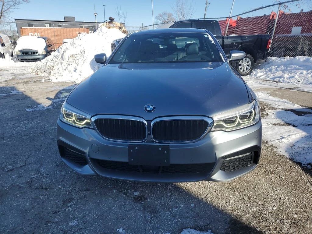 BMW 530 530i xDrive  CARFAX | Mobile.bg � ����������� 6