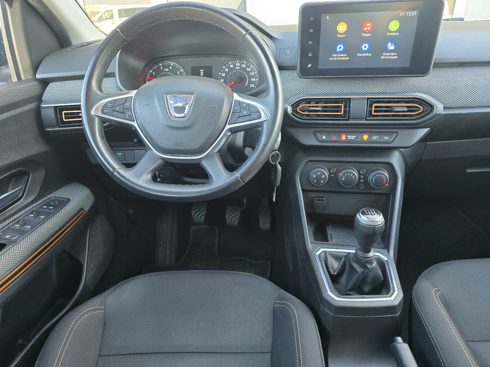 Dacia Sandero STEPWAY 1.0i 101 кс ФАБРИЧНА ГАЗ ЕВРО 6, снимка 12 - Автомобили и джипове - 53799407