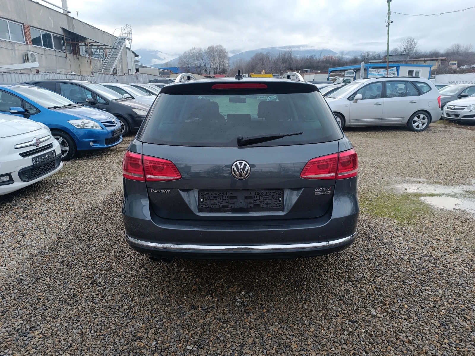VW Passat 2.0TDI 170к.с. * HIGHLINE * Навигация * , снимка 5 - Автомобили и джипове - 53906330