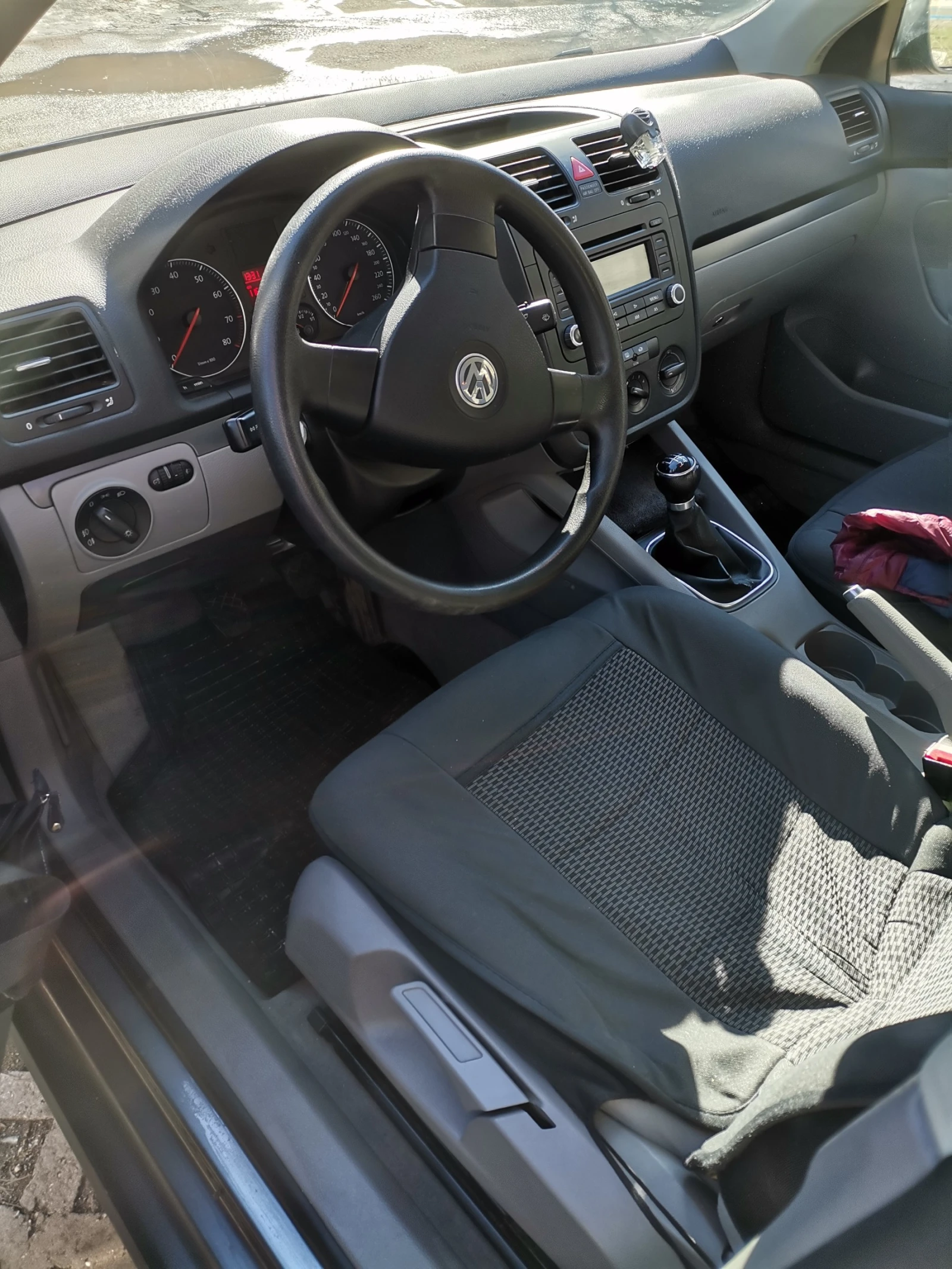 VW Jetta, снимка 7 - Автомобили и джипове - 54046069