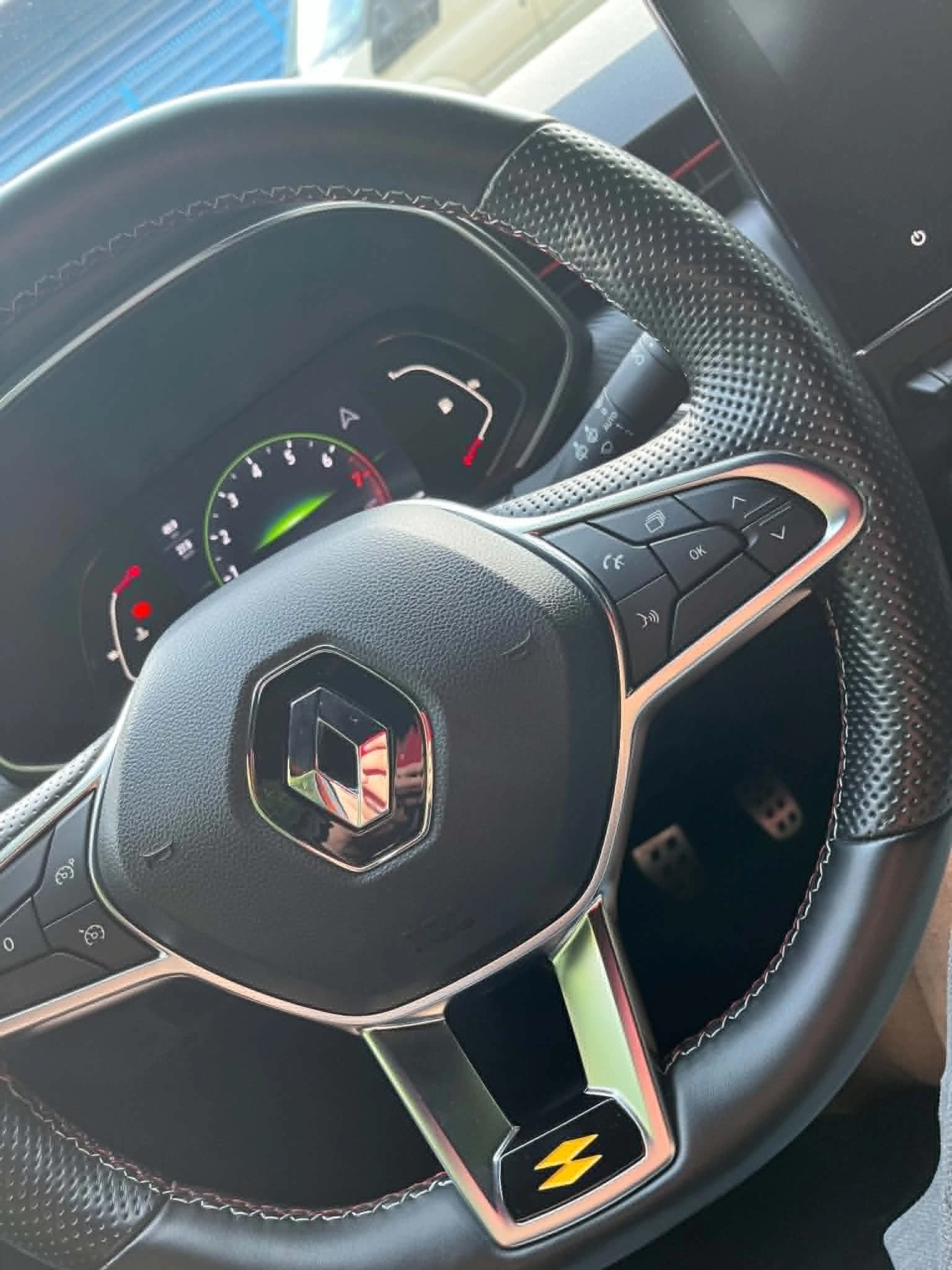 Renault Clio R.S Line 1.0Tce, снимка 11 - Автомобили и джипове - 55014883
