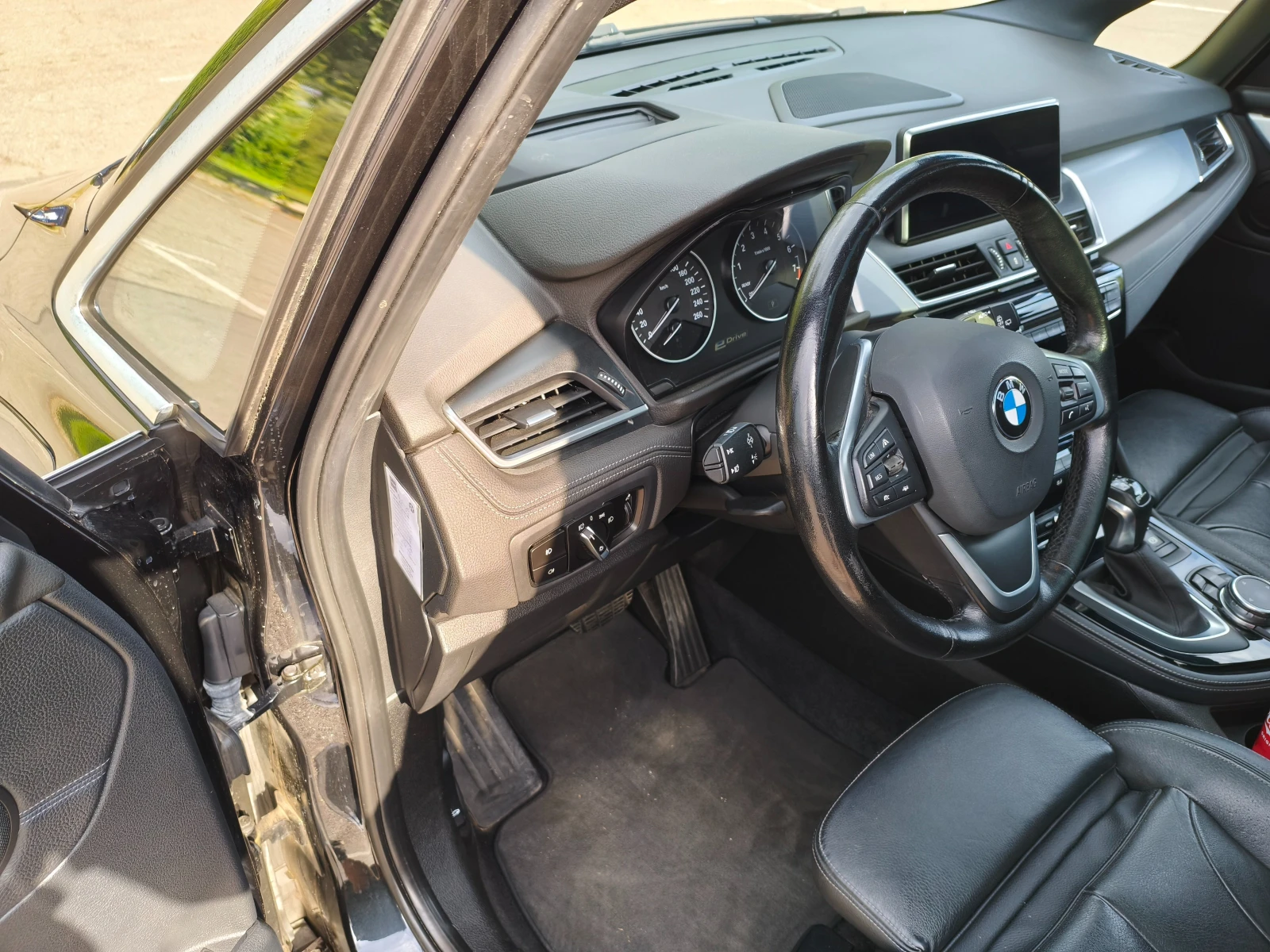 BMW 225 Luxury sport, снимка 10 - Автомобили и джипове - 55204168