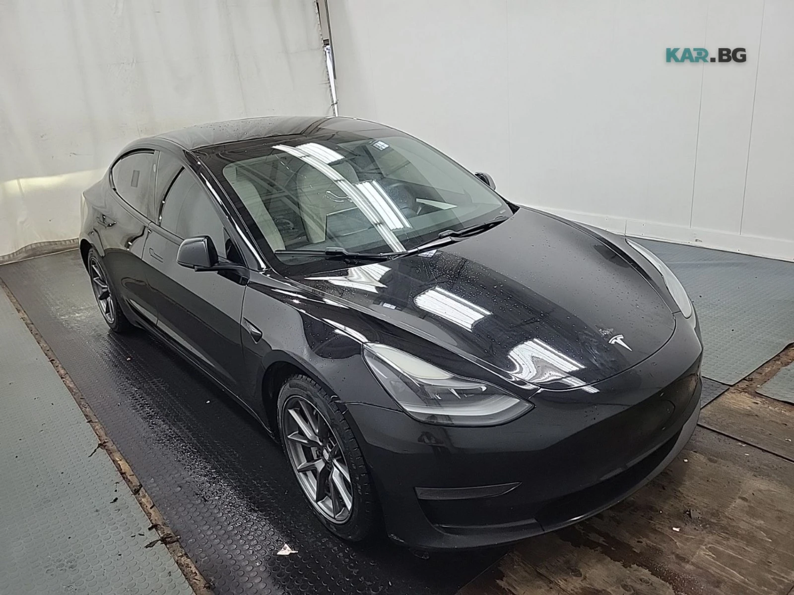Tesla Model 3  STANDARD RANGE PLUS Автокредит Цена до България