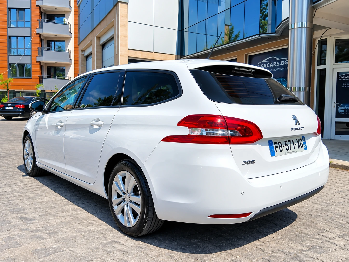 Peugeot 308 1.5 Blue-HDi Active, снимка 7 - Автомобили и джипове - 55835778