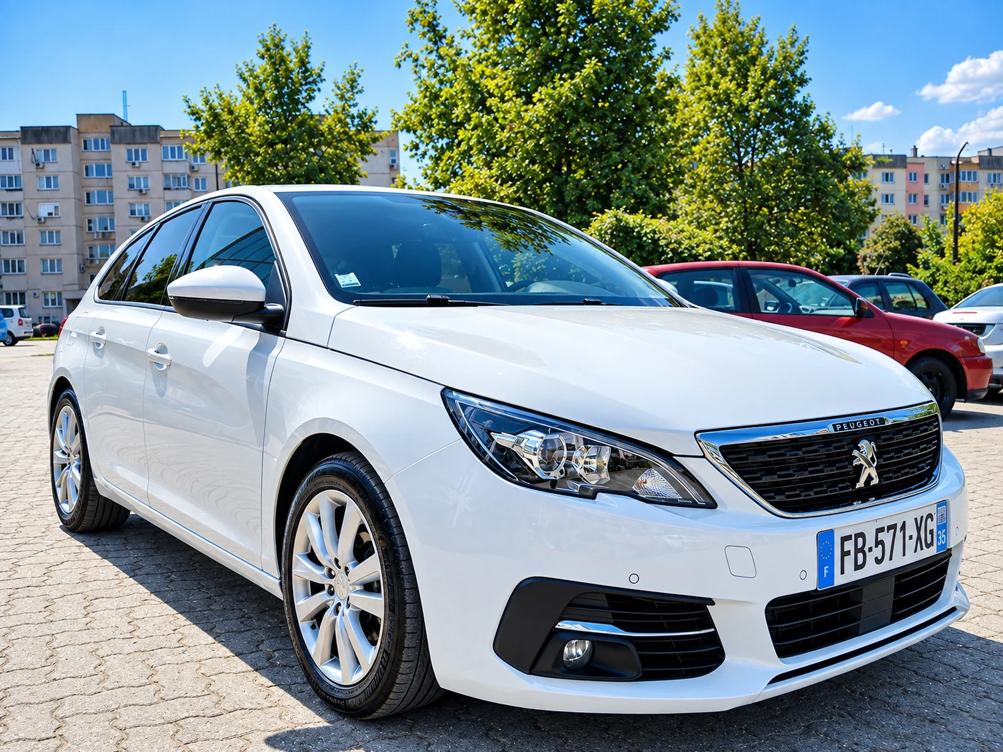 Peugeot 308 1.5 Blue-HDi Active, снимка 4 - Автомобили и джипове - 55835778