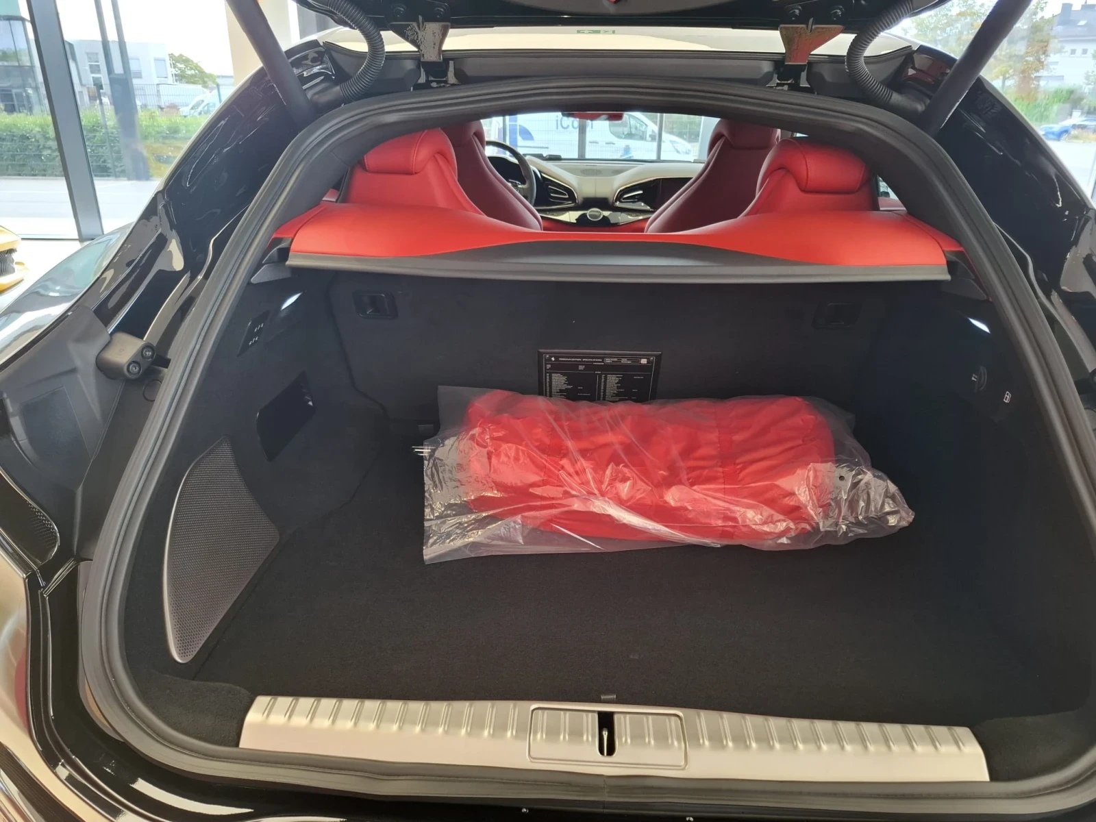 Ferrari Purosangue Full Carbon W12/Panorama, снимка 15 - Автомобили и джипове - 55987486