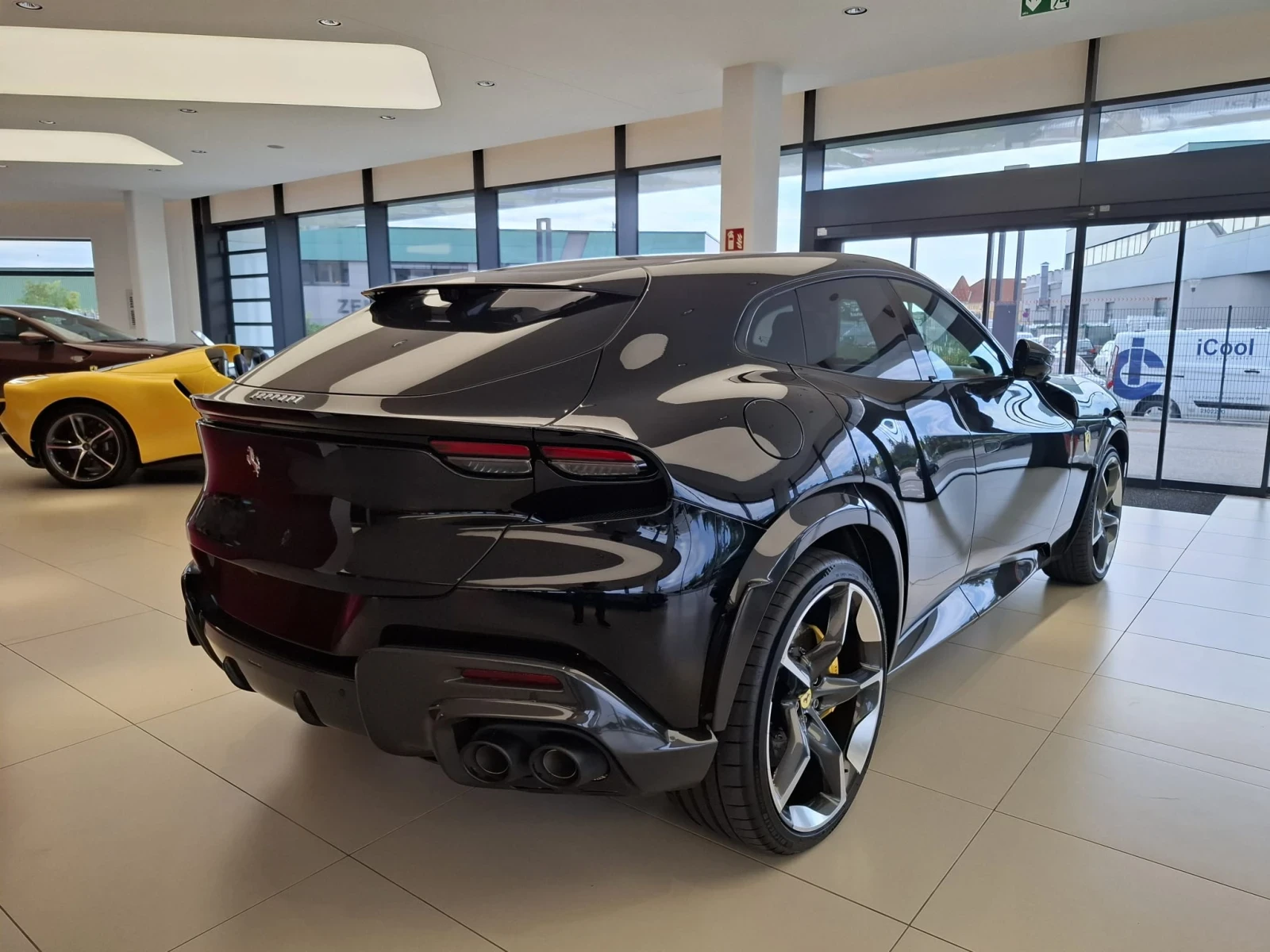 Ferrari Purosangue Full Carbon W12/Panorama, снимка 4 - Автомобили и джипове - 55987486