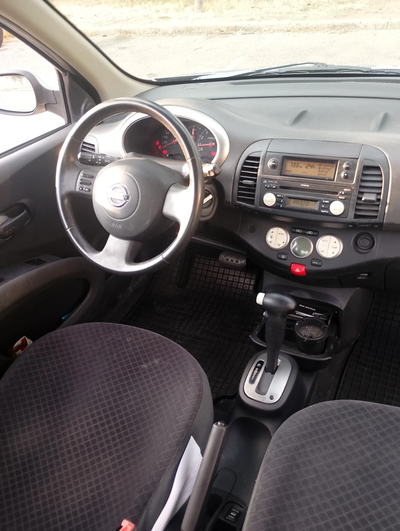 Nissan Micra, снимка 11 - Автомобили и джипове - 56058044
