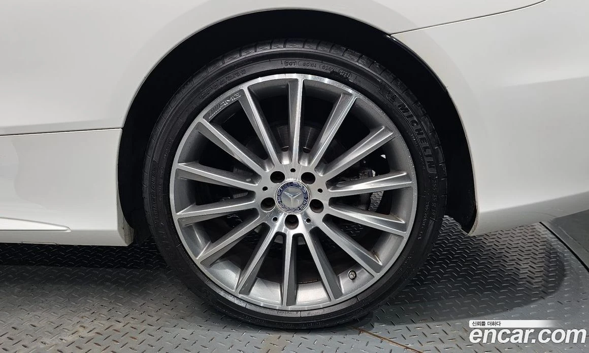 Mercedes-Benz C 200 C200 Coupe, снимка 7 - Автомобили и джипове - 56122452