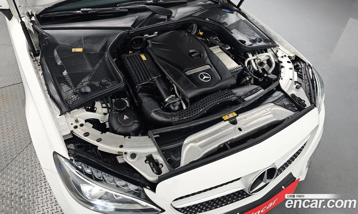 Mercedes-Benz C 200 C200 Coupe, снимка 6 - Автомобили и джипове - 56122452