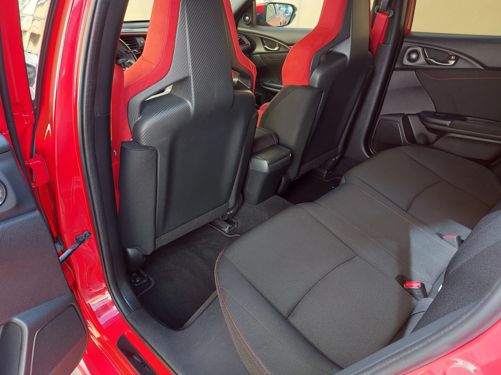 Honda Civic Type R FK8, снимка 16 - Автомобили и джипове - 56713832