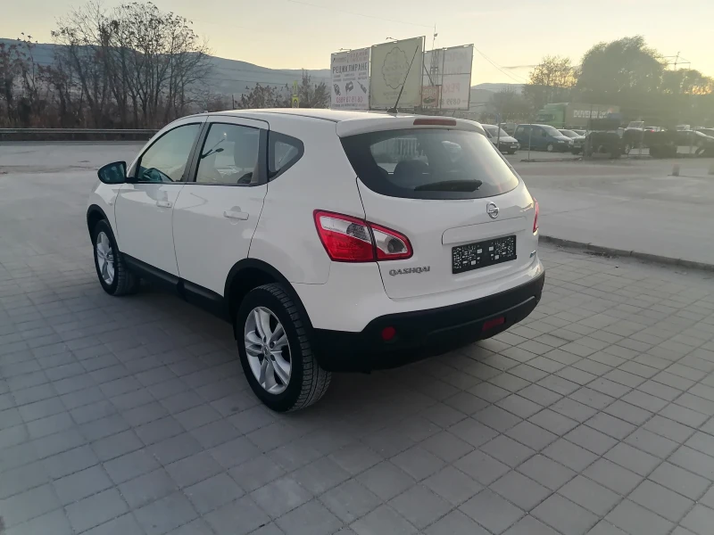 Nissan Qashqai, снимка 4 - Автомобили и джипове - 48152071