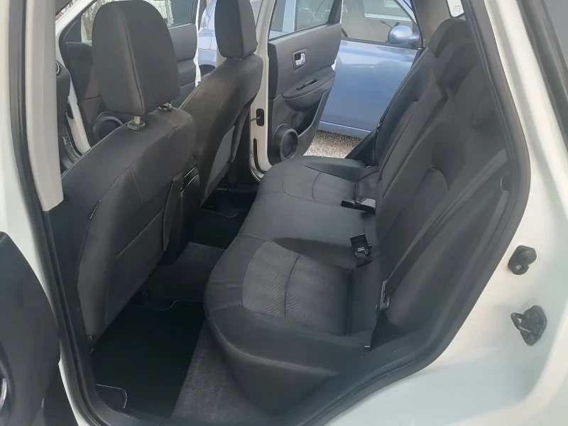 Nissan Qashqai, снимка 10 - Автомобили и джипове - 48152071