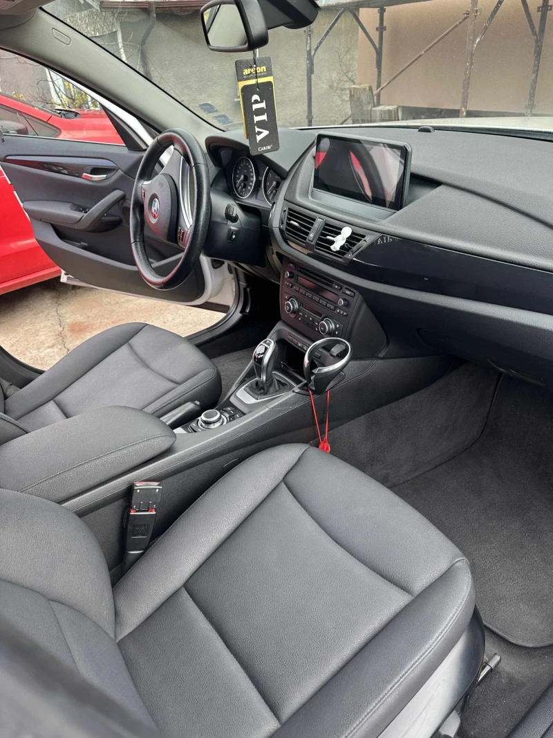 BMW X1 2.8 i Xdrive, снимка 13 - Автомобили и джипове - 52869125