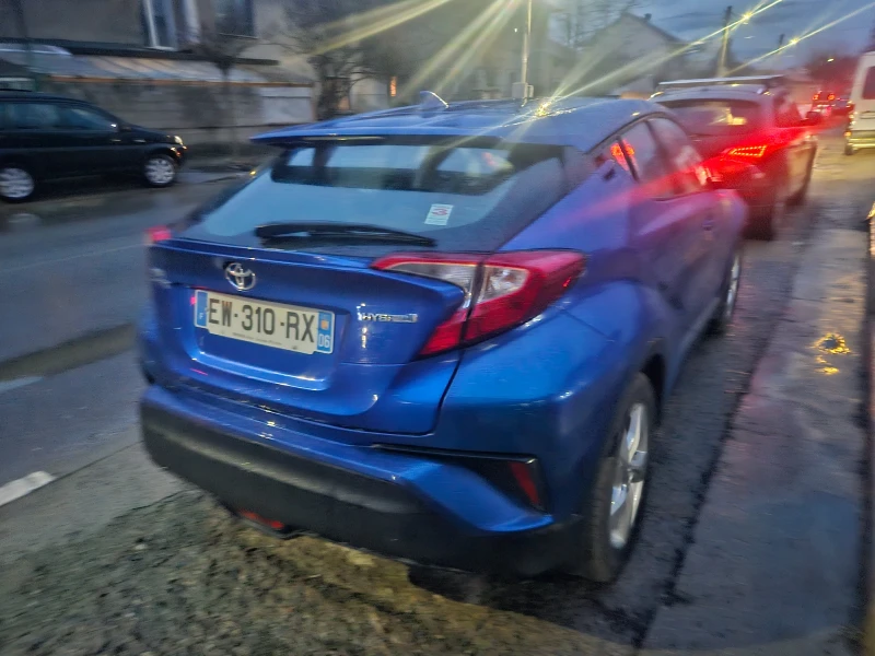 Toyota C-HR 1.8i, снимка 2 - Автомобили и джипове - 53275538
