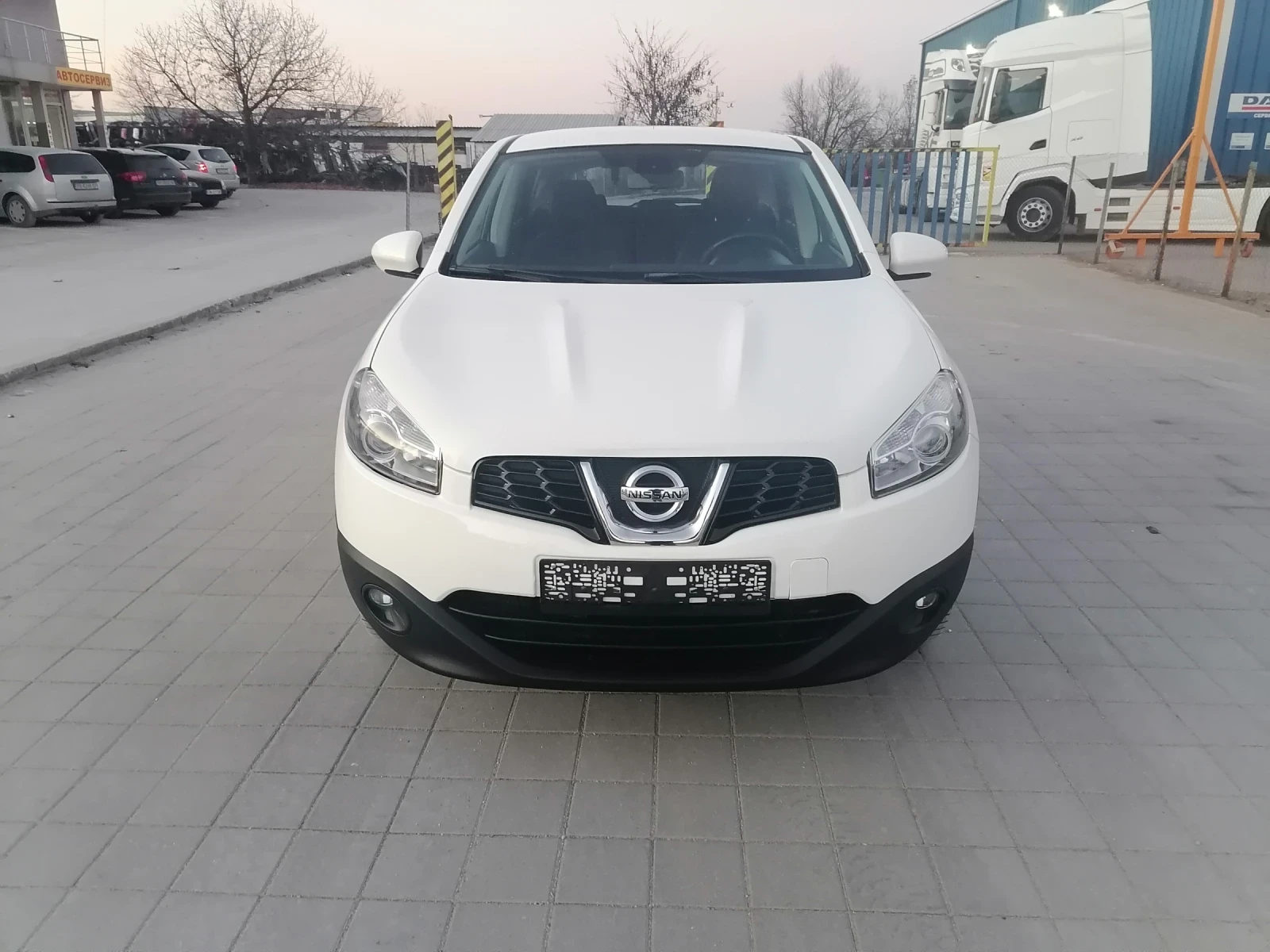 Nissan Qashqai - [1] 