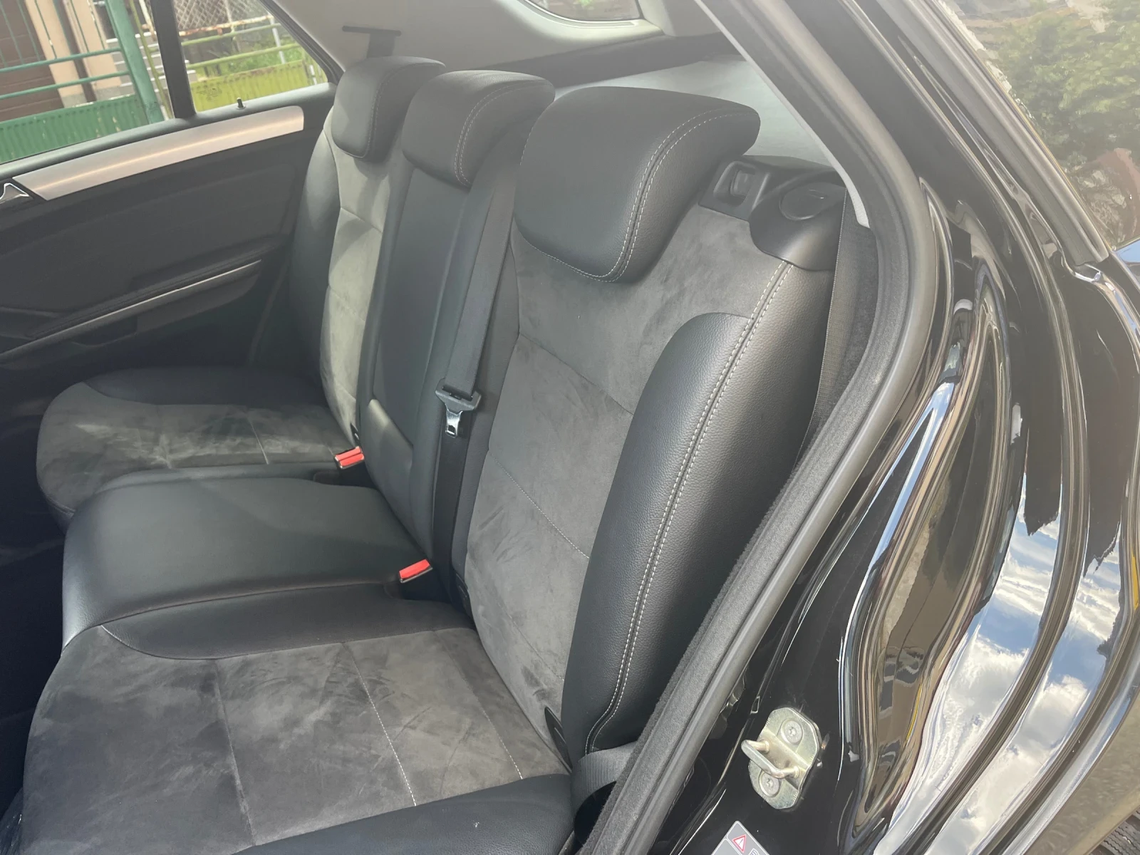 Mercedes-Benz ML 320  - изображение 8