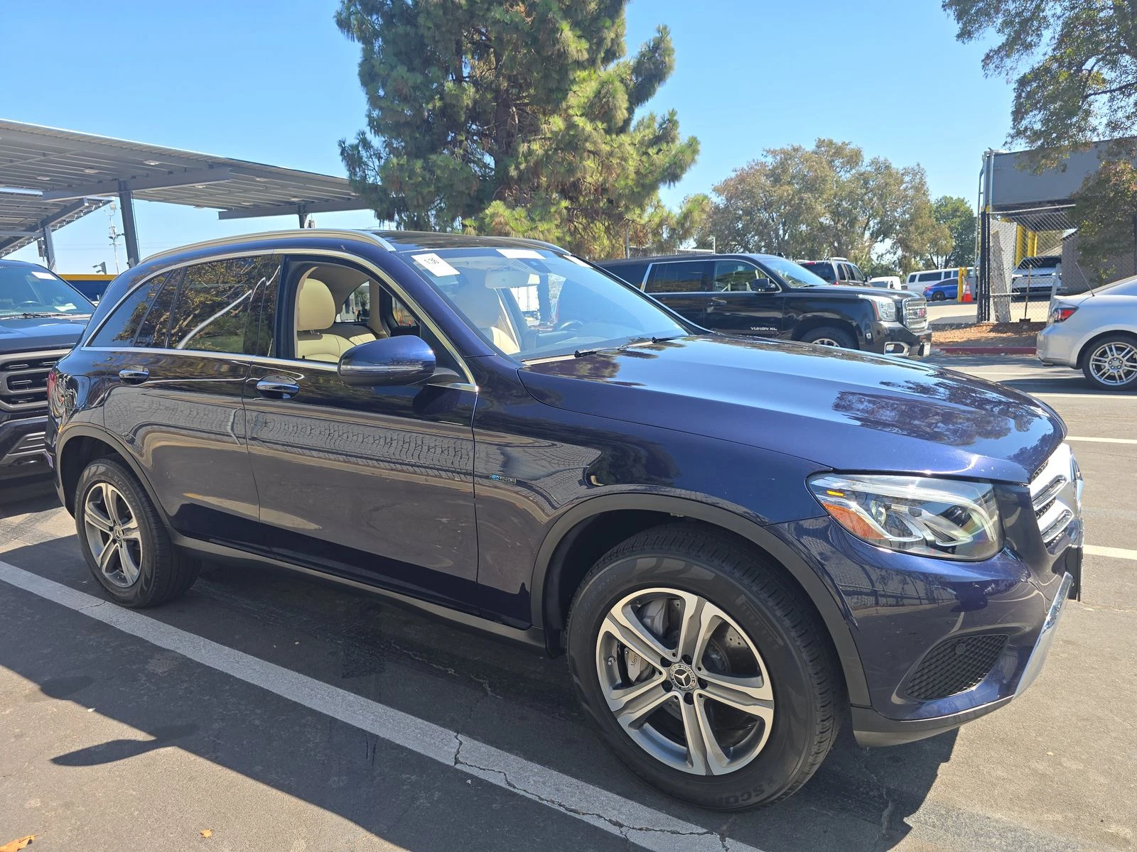 Mercedes-Benz GLC 350 PANO* BURMASTER* KEYLESS GO* ПОДГРЕВ* КАМЕРА* APPL - изображение 3
