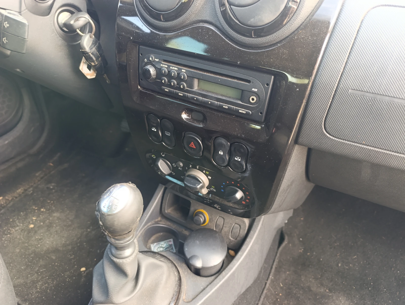 Dacia Duster 1, 5DCI  | Mobile.bg   11