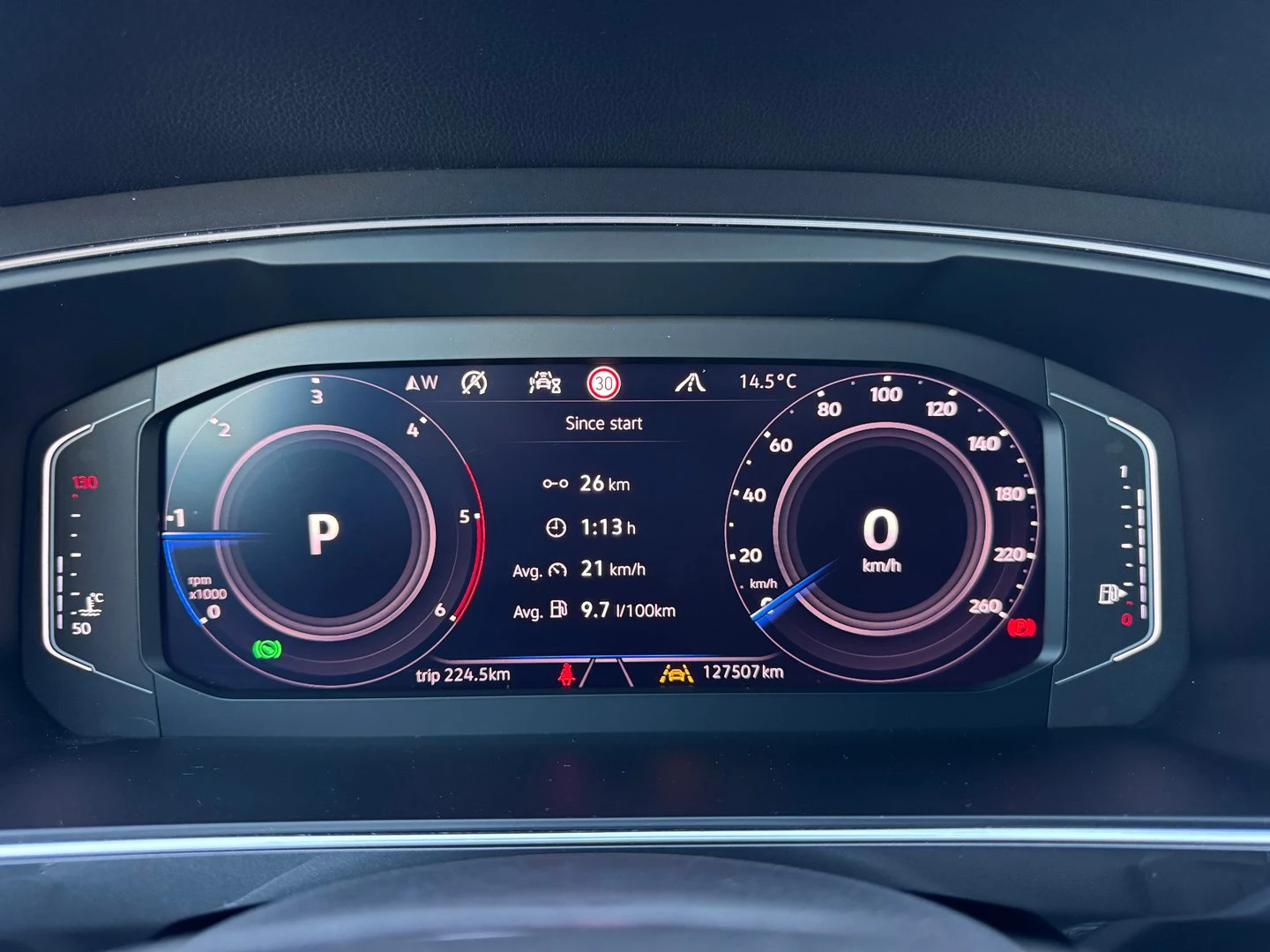 VW Tiguan LWB Highline 2.0TDI 4MOTION BMT - изображение 10