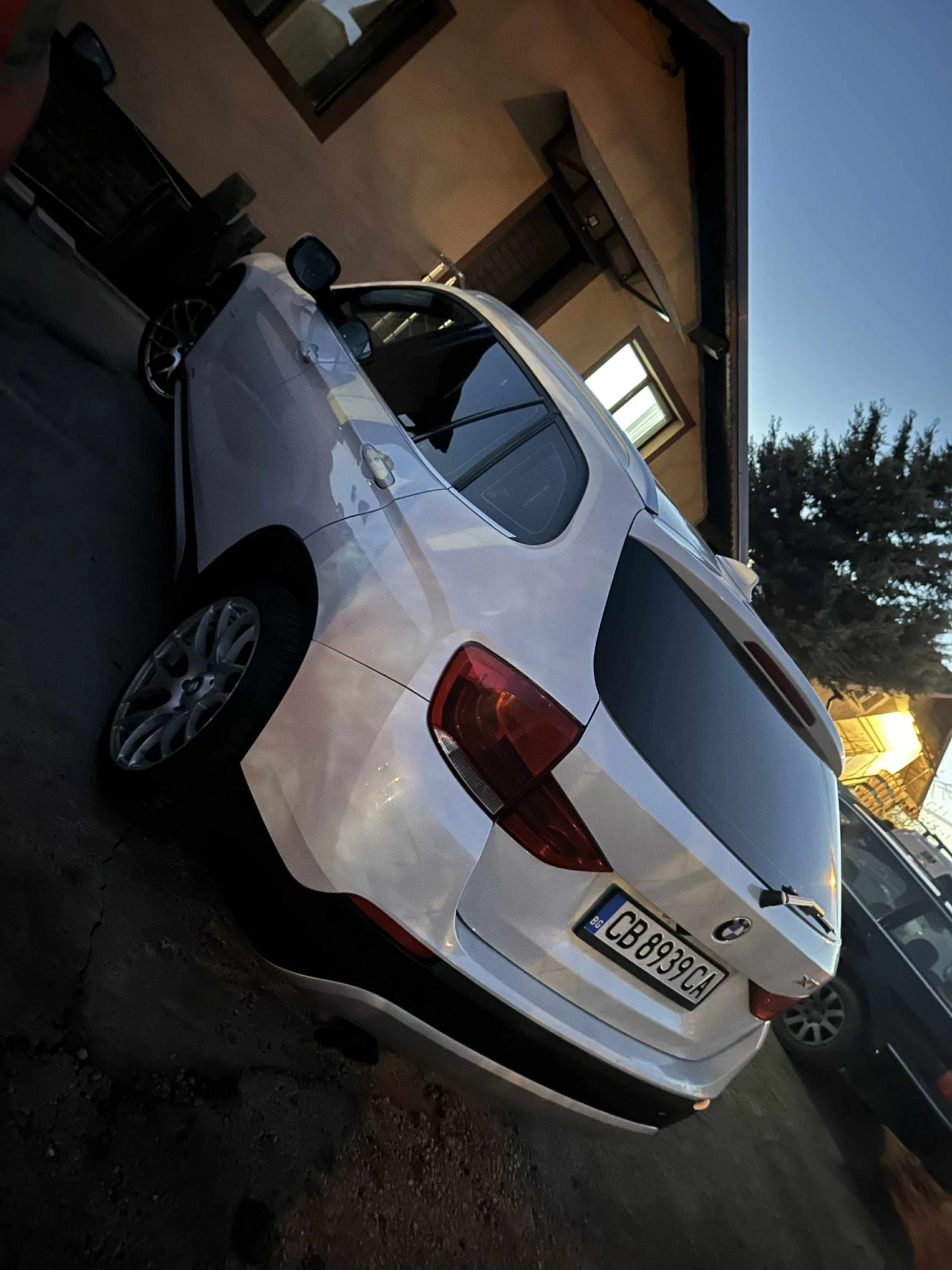 BMW X1 2.8 i Xdrive - изображение 2