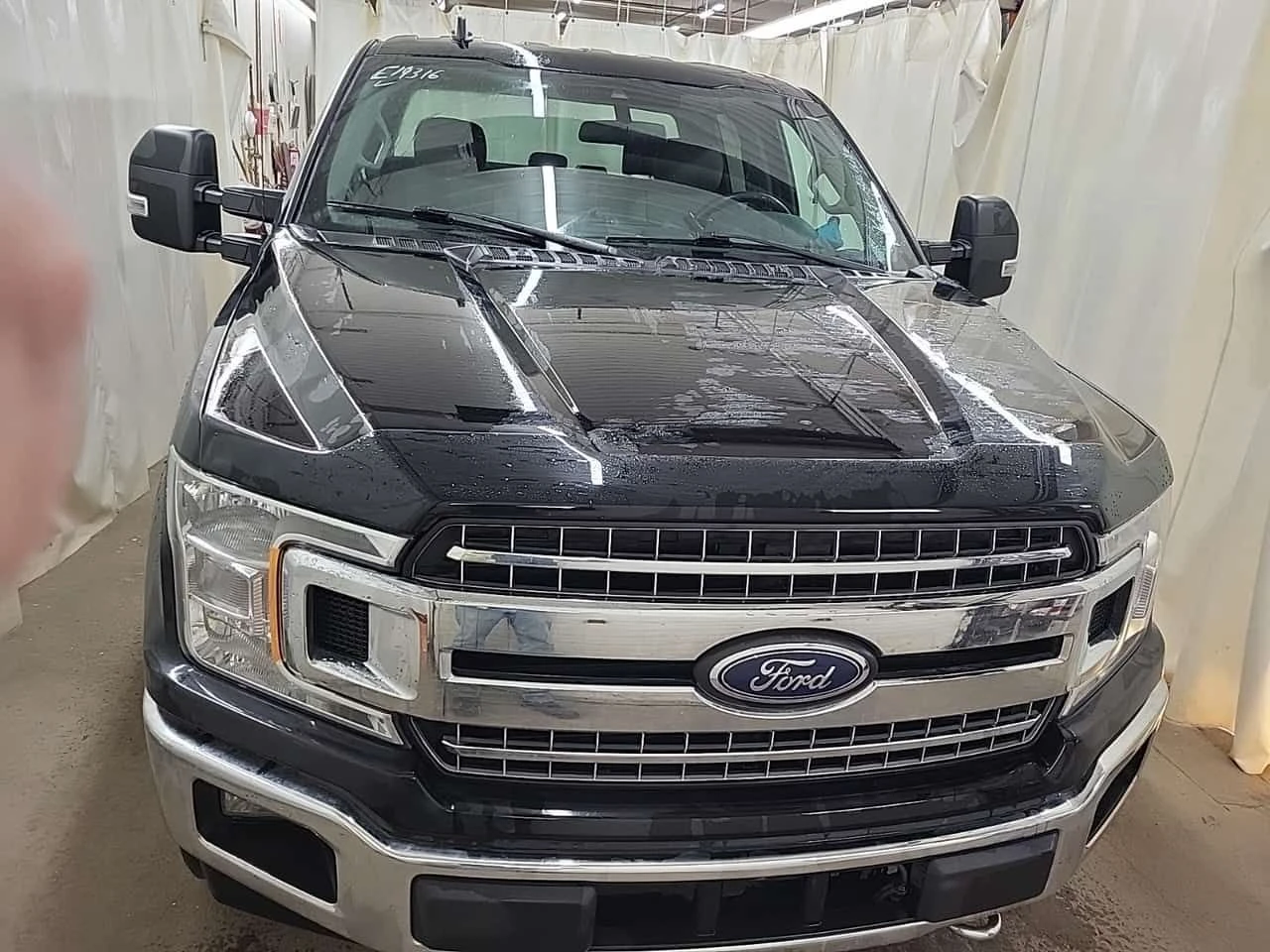 Ford F150 XLT CREW 5.0L| CARFAX| , снимка 17 - Автомобили и джипове - 53948901