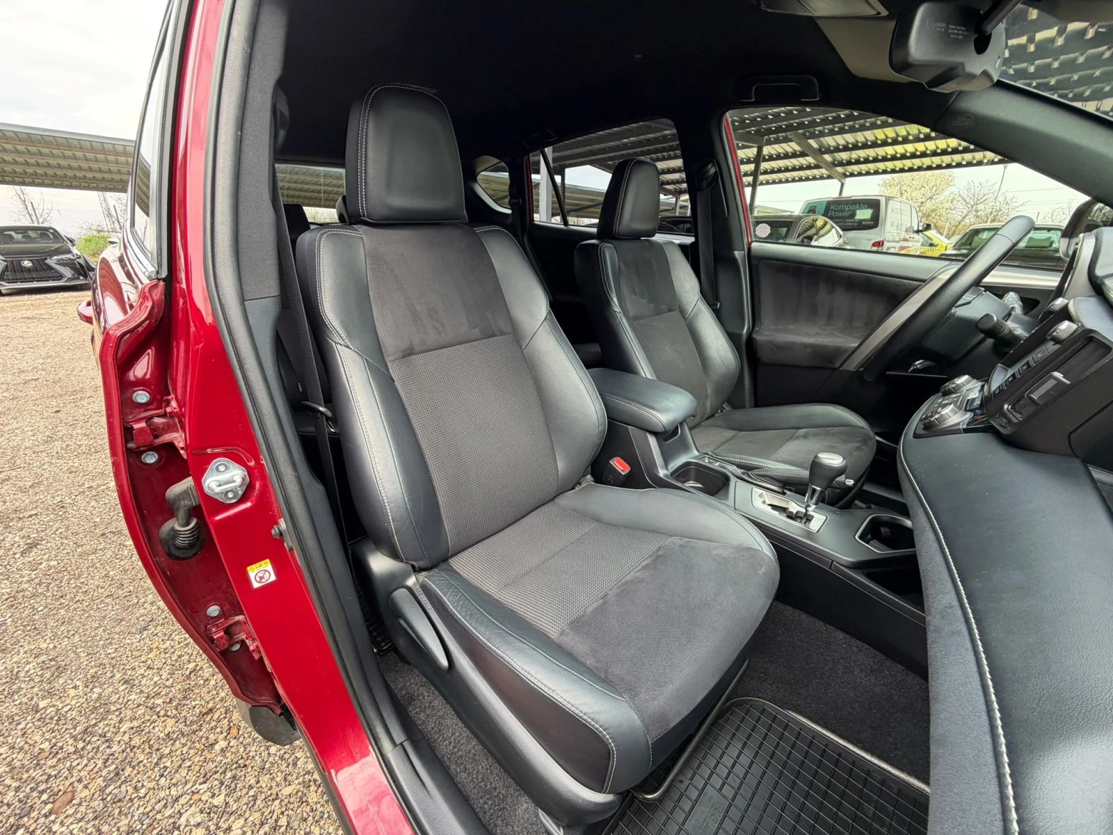 Toyota Rav4 Executive/4x4/360Camera/� �������� | Mobile.bg � ����������� 14