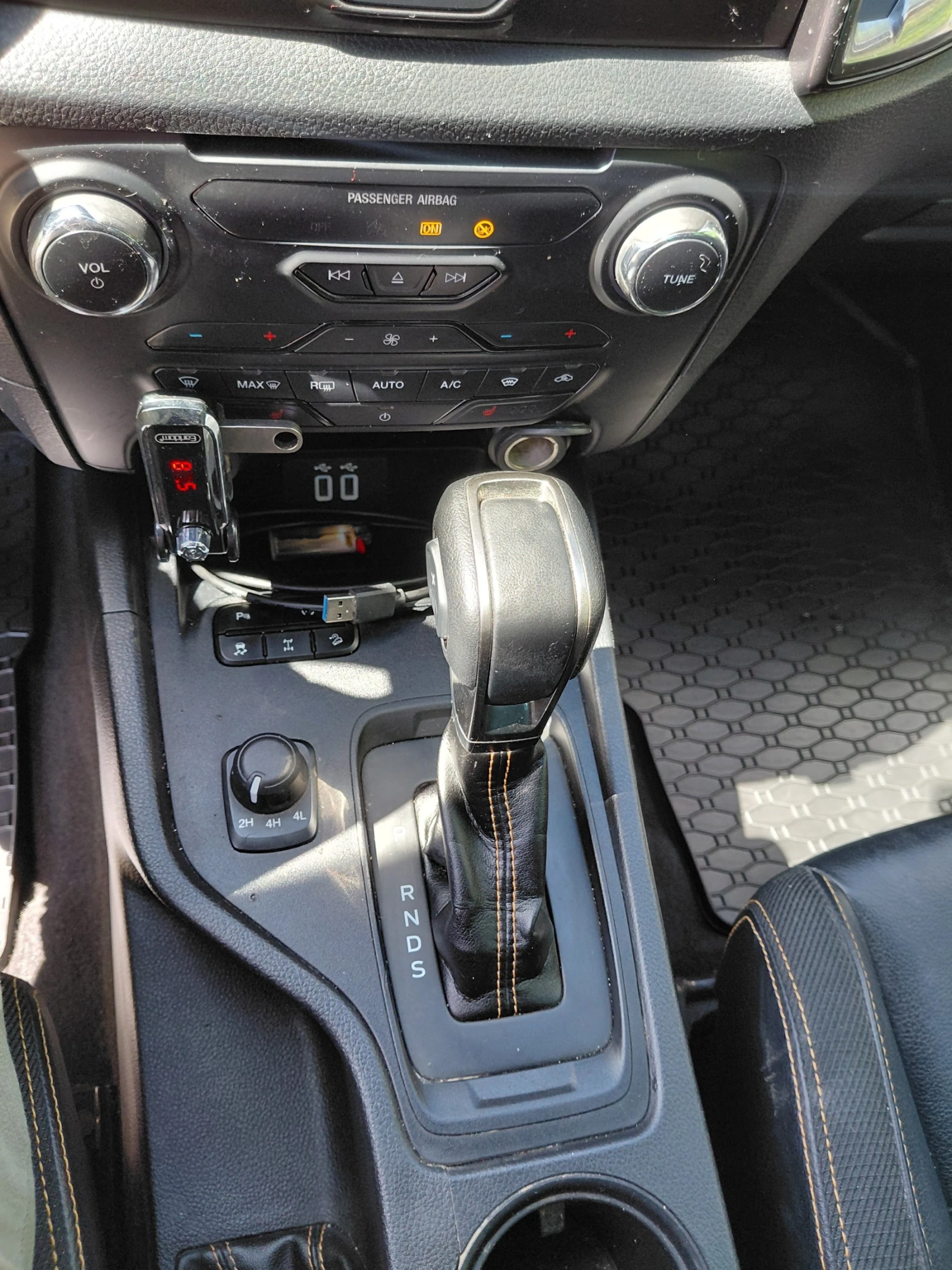 Ford Ranger, снимка 17 - Автомобили и джипове - 54711598