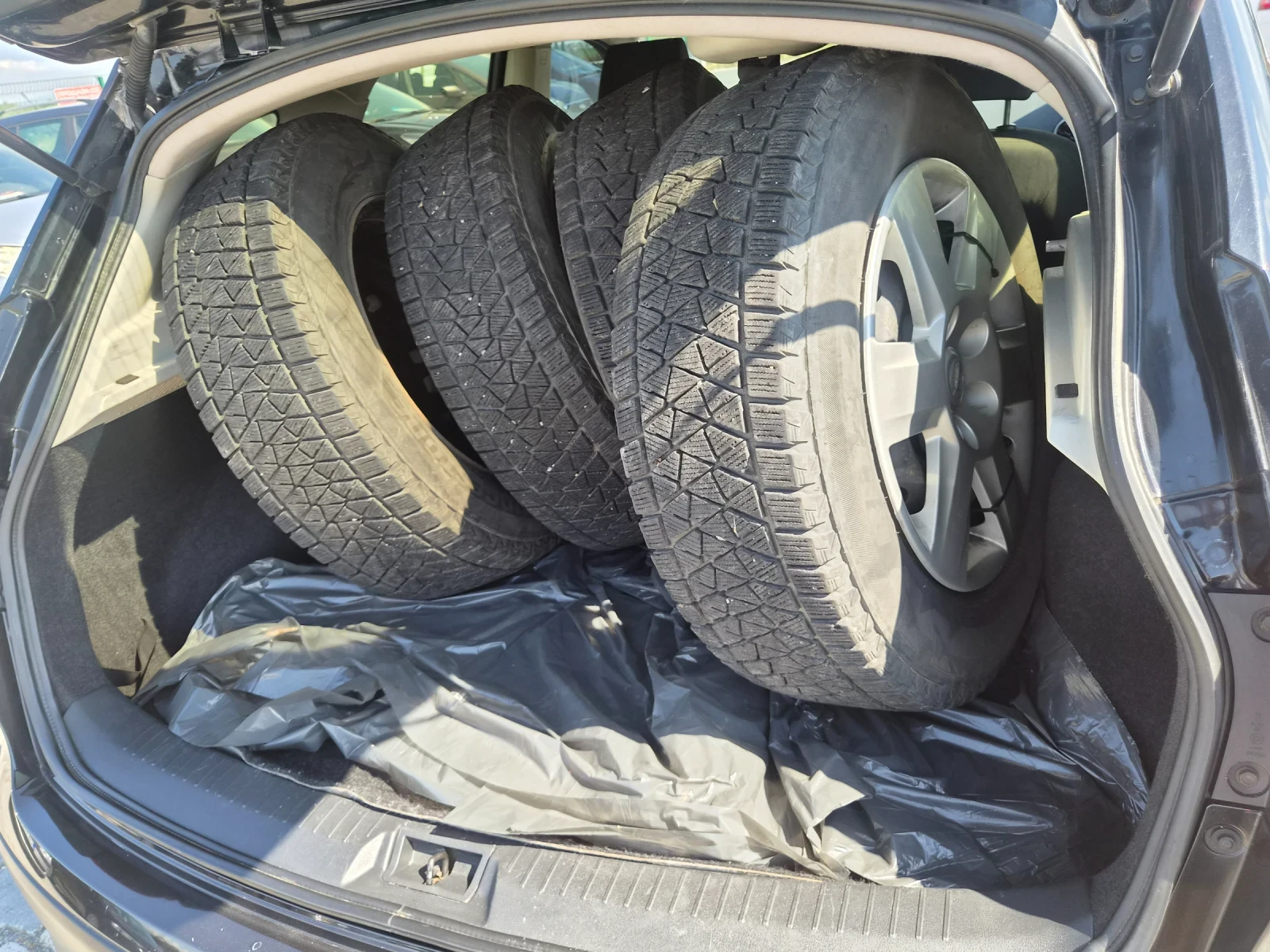 Nissan Qashqai 1.6i ГАЗ ВСИЧКО ПЛАТЕНО , снимка 9 - Автомобили и джипове - 54978103