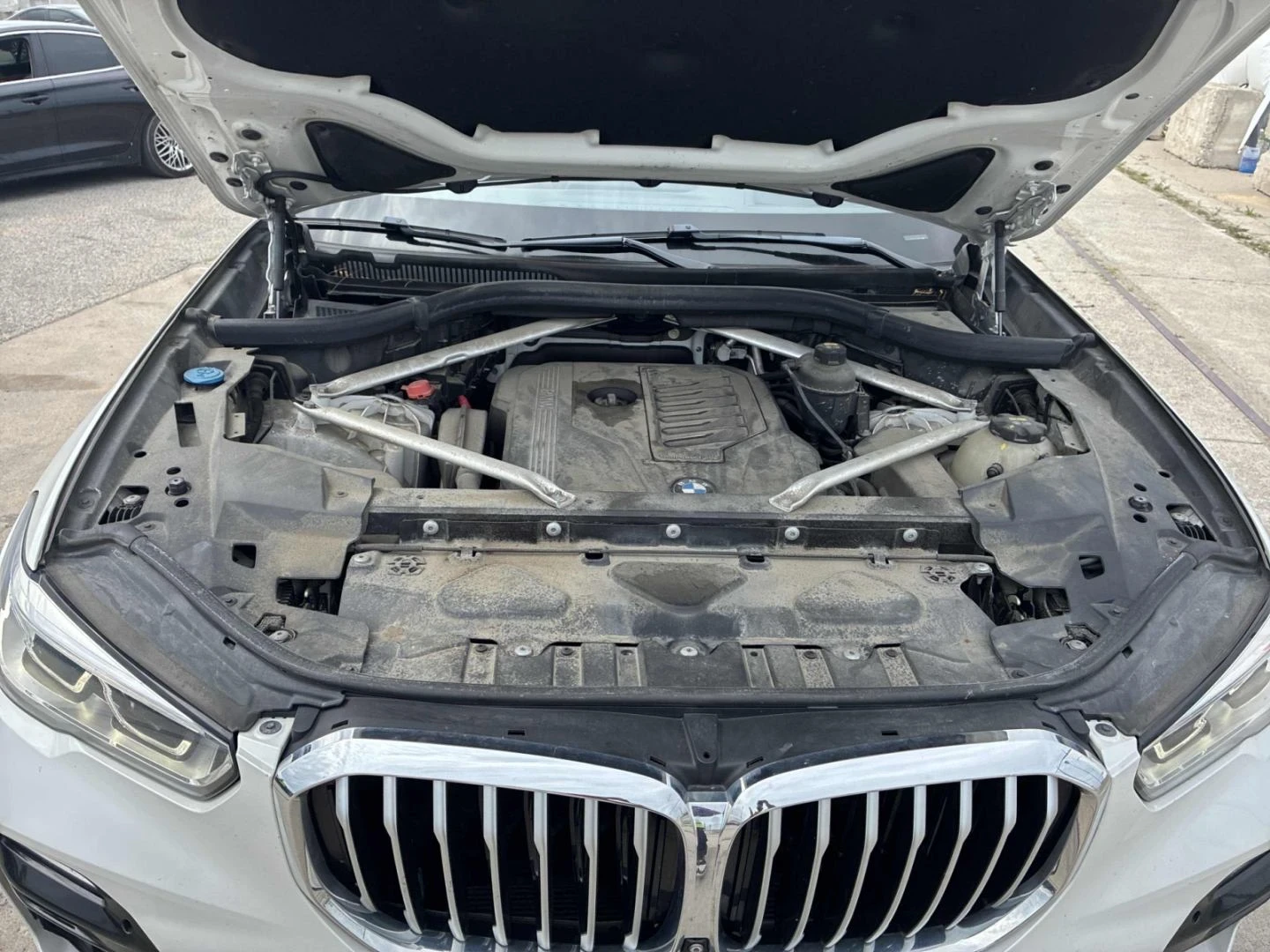 BMW X5 M-pkg| Distronic| H/K| Soft-Close| HUD| Massage, снимка 10 - Автомобили и джипове - 55103252