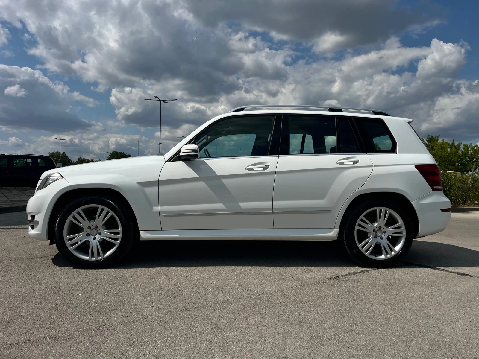 Mercedes-Benz GLK 2, 2CDI-143k.c/FACE LIFT/LED/РЪЧНИ СКОРОСТИ/ТОП!!!, снимка 4 - Автомобили и джипове - 55180268