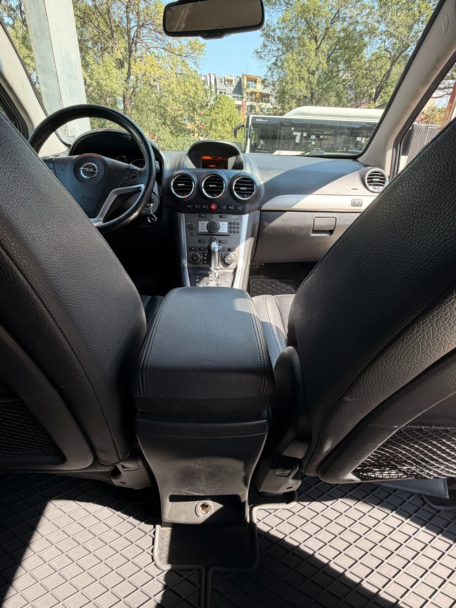 Opel Antara 2.2 CDTI 4х4 184к.с. Автоматик 2014г., снимка 16 - Автомобили и джипове - 55920884