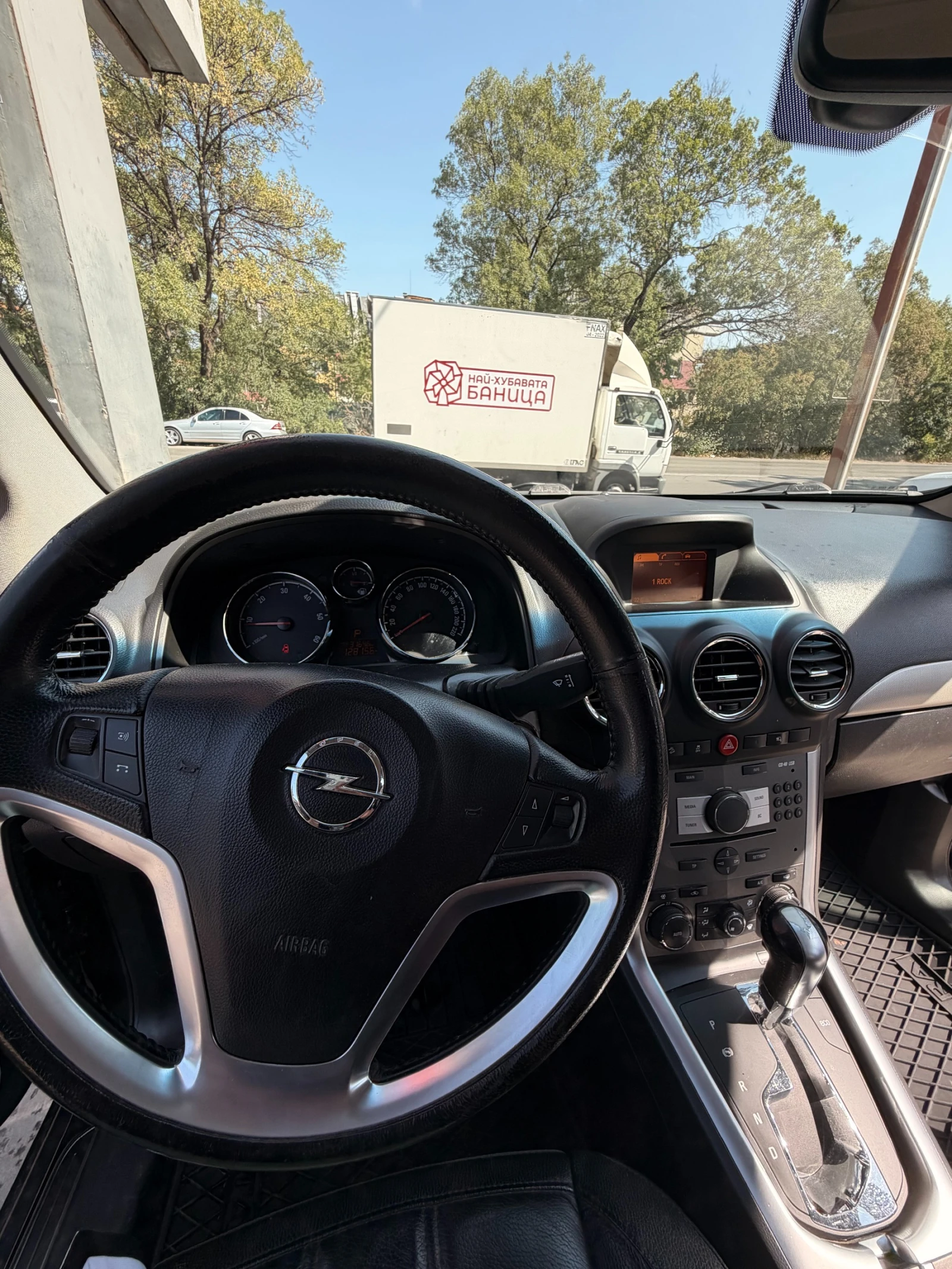 Opel Antara 2.2 CDTI 4х4 184к.с. Автоматик 2014г., снимка 17 - Автомобили и джипове - 55920884
