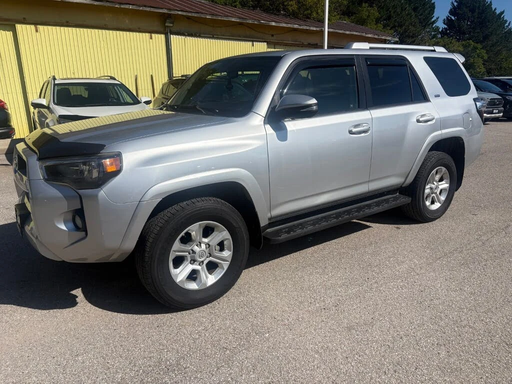 Toyota 4runner 4.0* V6* ПОДГРЕВ* КАМЕРА* КЕЙЛЕС* LANE* ASSIST