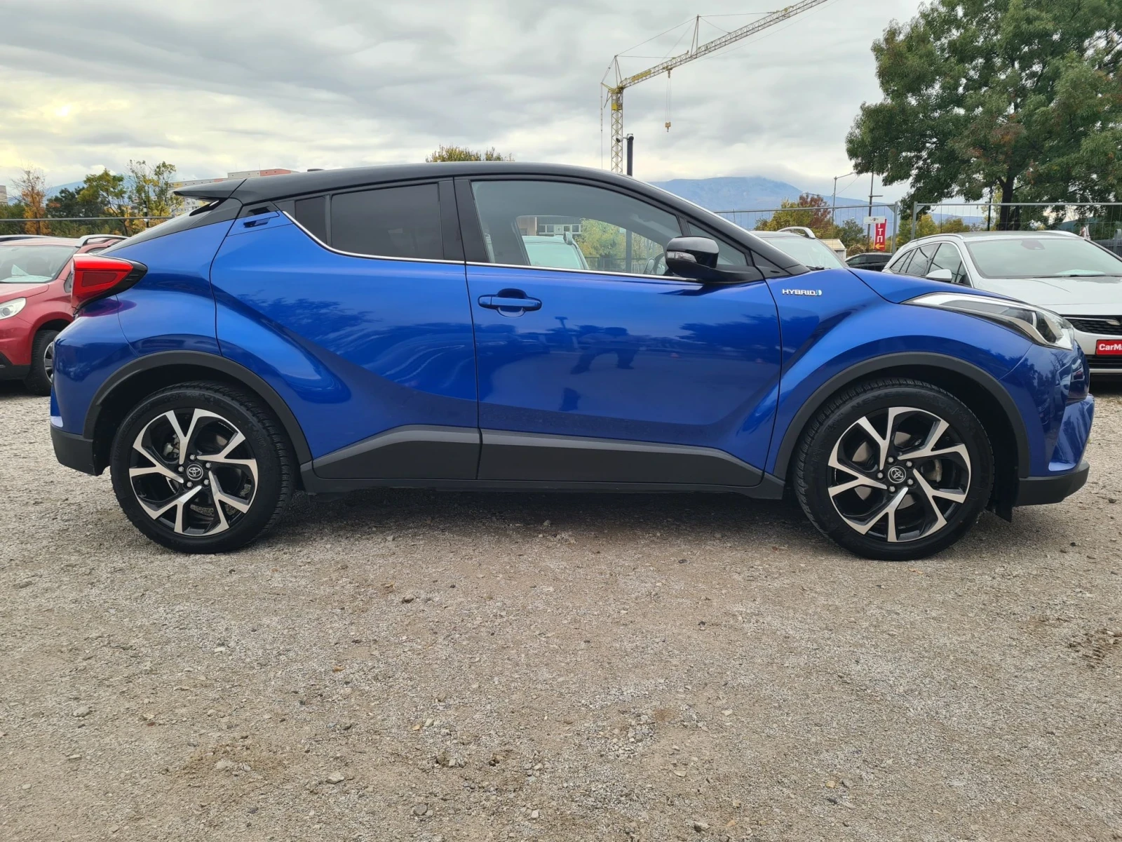Toyota C-HR 1.8i 122p.s HYBRID /EVRO 6D | Mobile.bg � ����������� 4