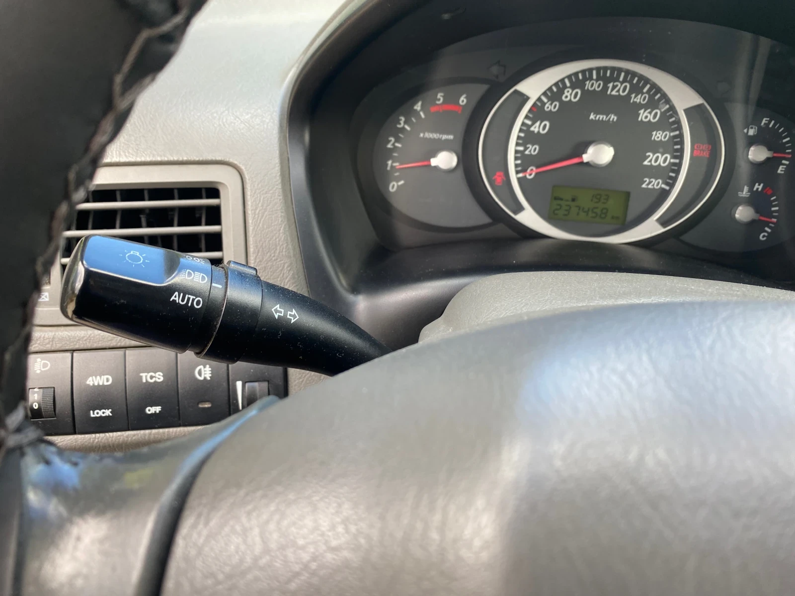 Hyundai Tucson, снимка 11 - Автомобили и джипове - 56531109