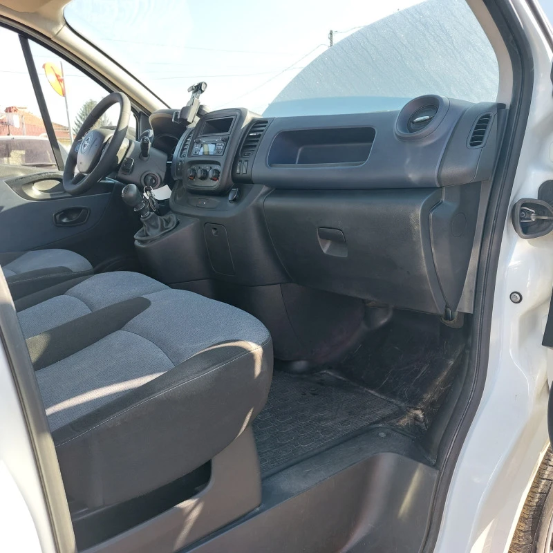 Opel Vivaro 1.6 BI TURBO 120KS  EURO 5B, снимка 9 - Бусове и автобуси - 47891522